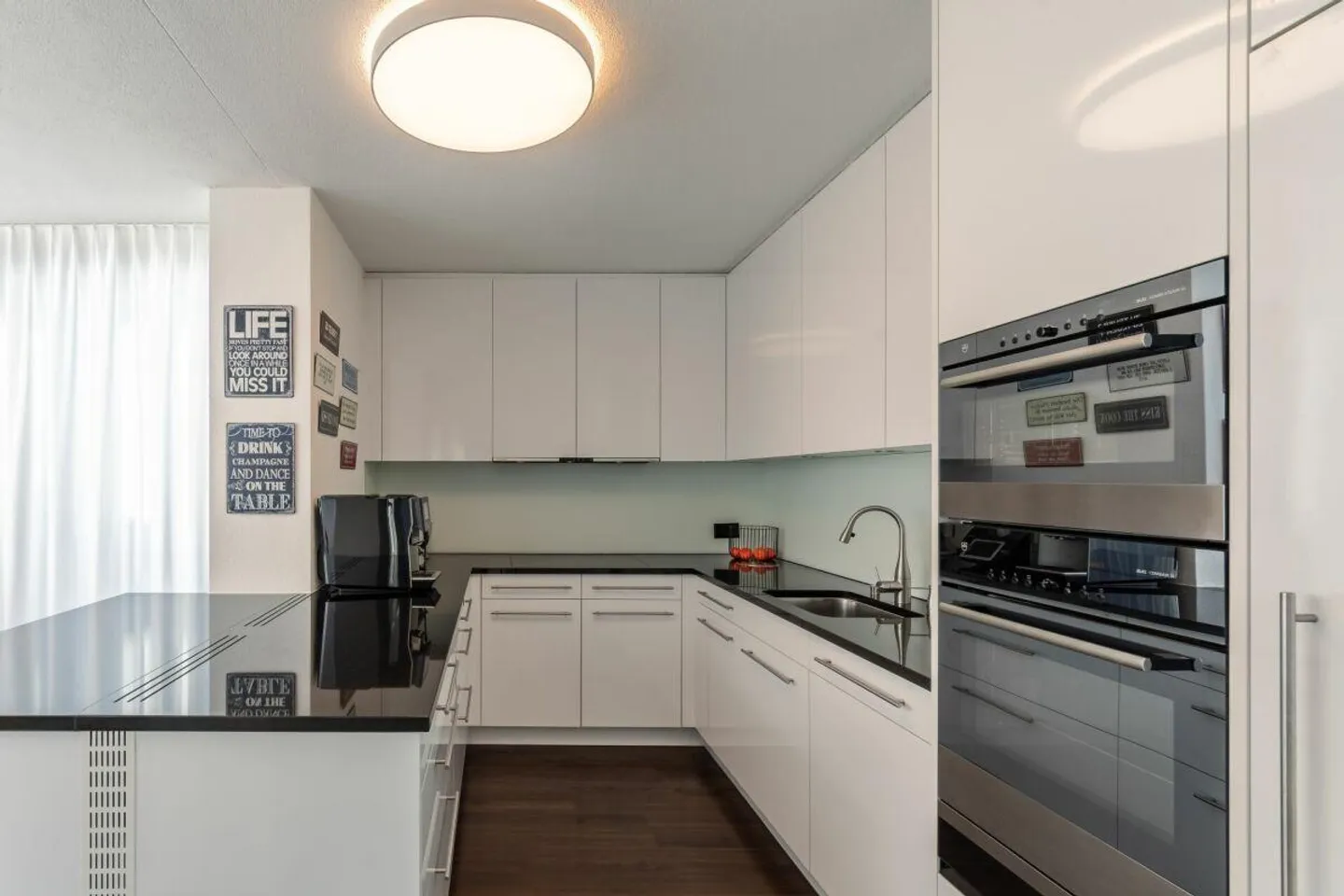 Bellissima casa unifamiliare ristrutturata di 6 1/2 stanze a Hünenberg See - Foto 8 di 21