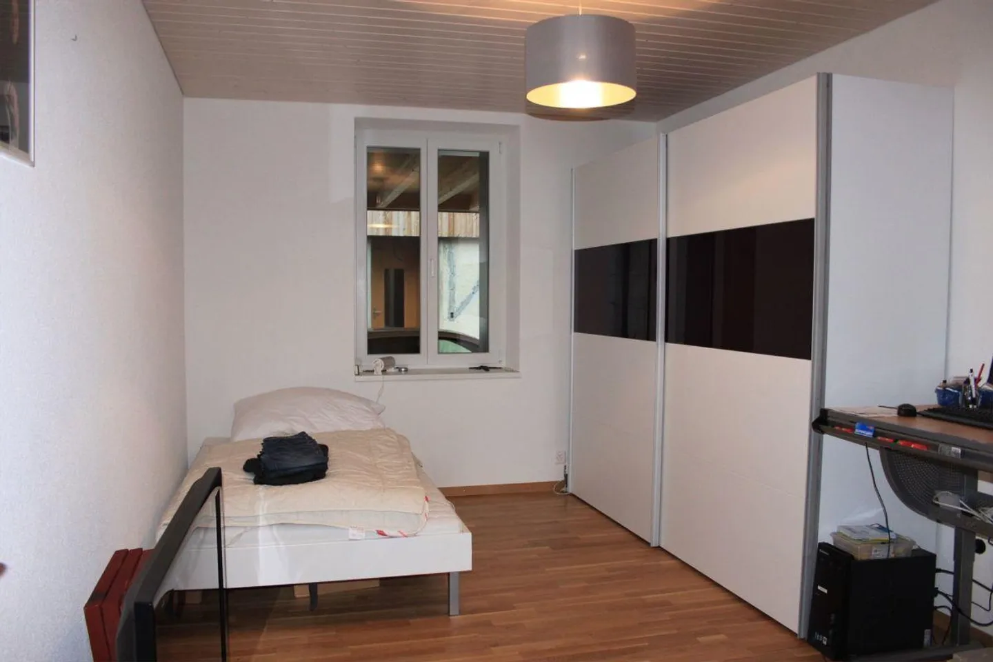 Vivre dans un appartement de 2,5 pièces au rez-de-chaussée récent - Photo 9 sur 12