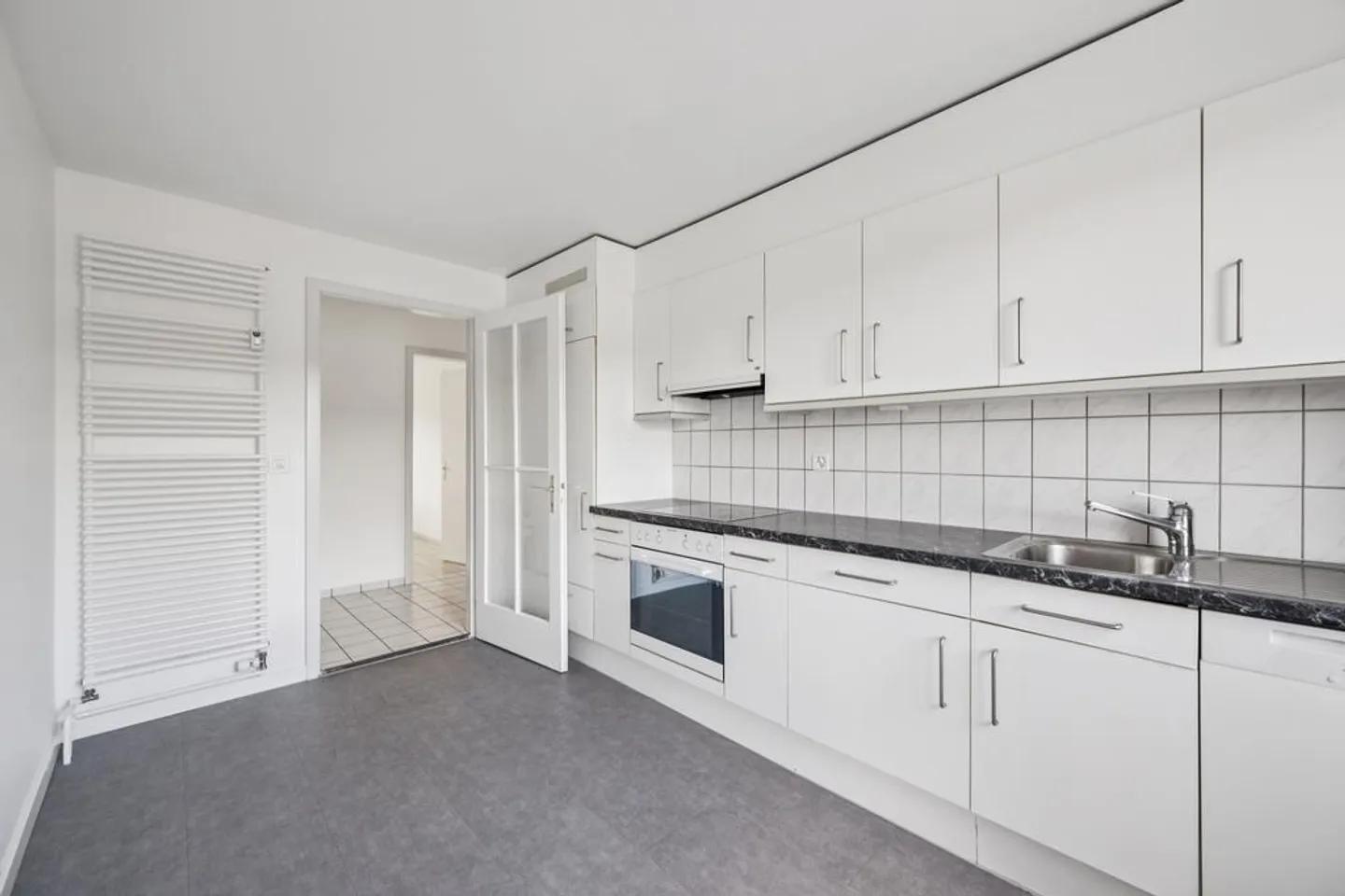4-room apartment in the heart of Birsfelden - Photo 7 of 10