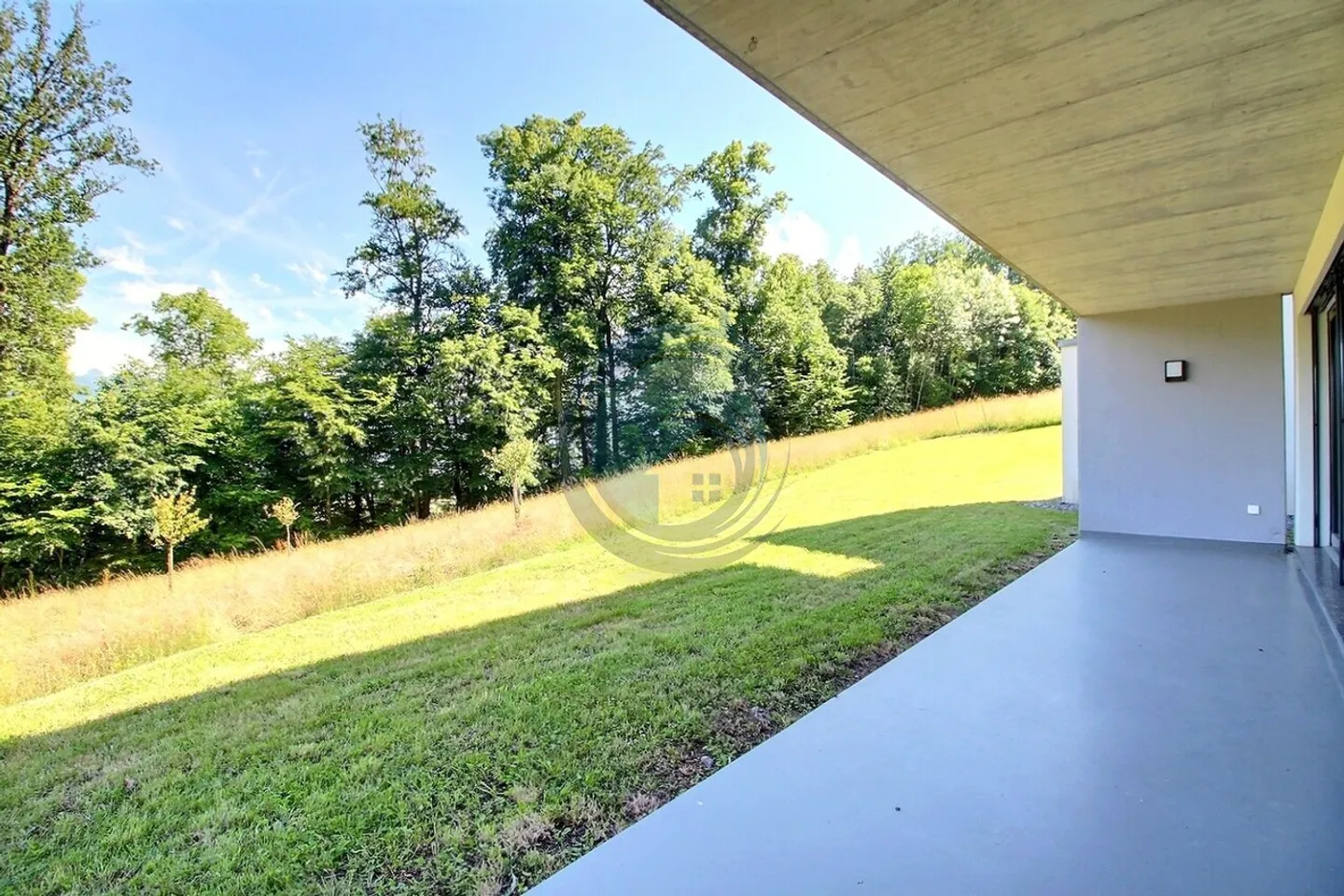Spacieux Appartement de 4.5 Pièces en Rez-de-Jardin - Photo 4 sur 14