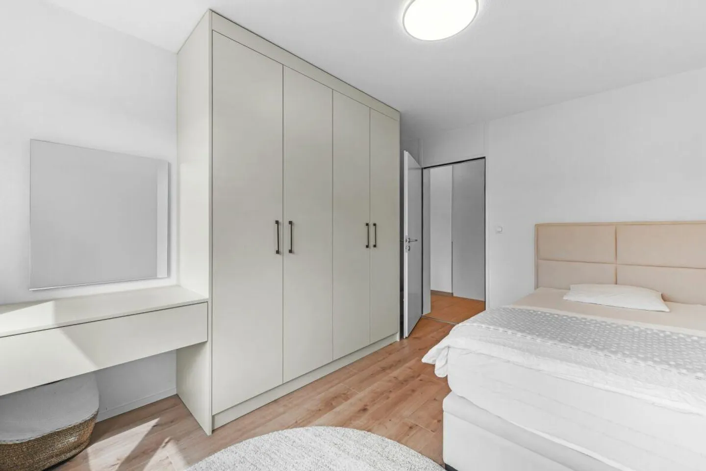 Vivere con comfort e vista - 5,5 stanze in centro - Foto 13 di 23