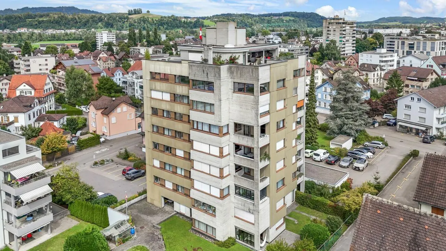 Vivere con comfort e vista - 5,5 stanze in centro - Foto 19 di 23