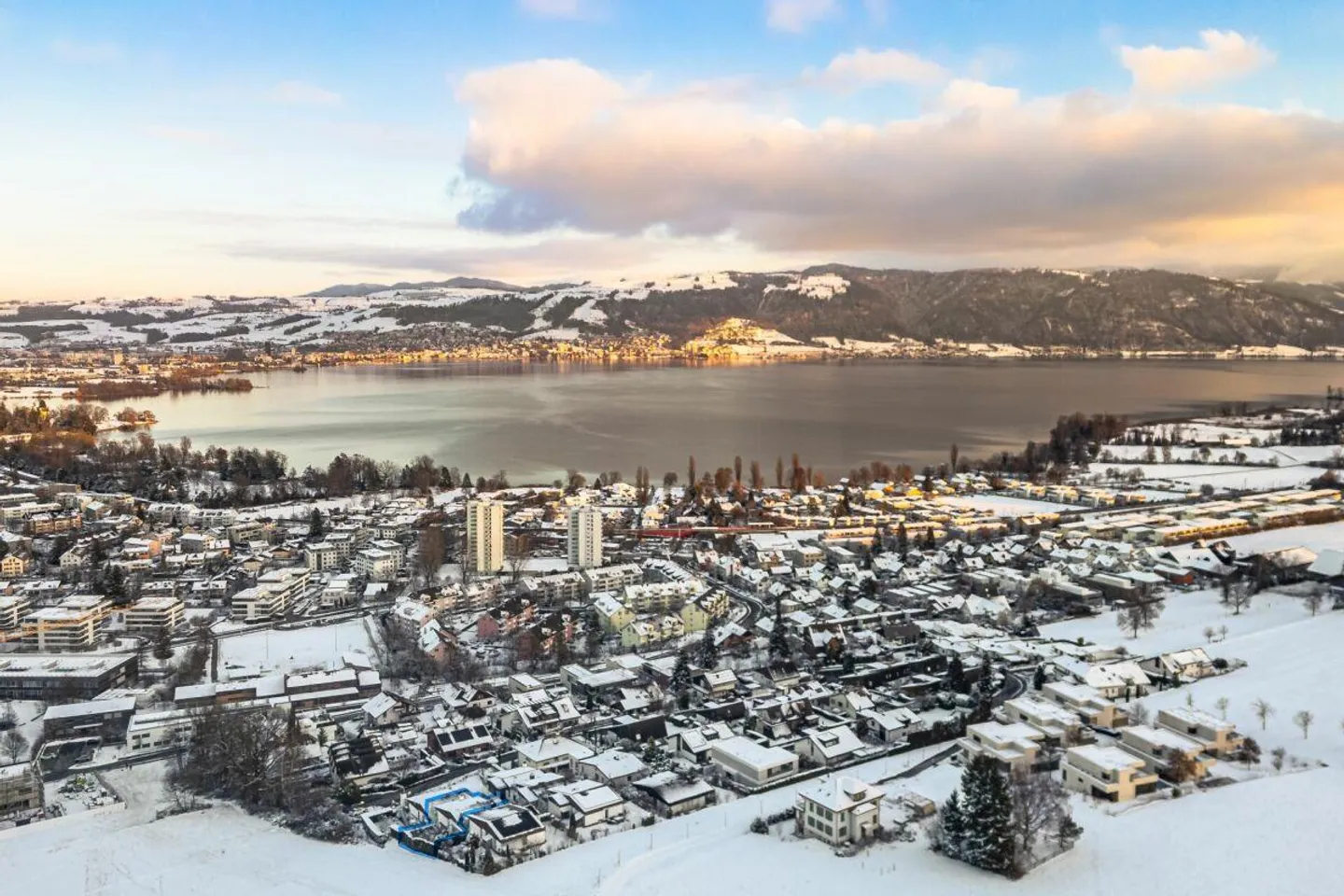Bellissima casa unifamiliare ristrutturata di 6 1/2 stanze a Hünenberg See - Foto 21 di 21