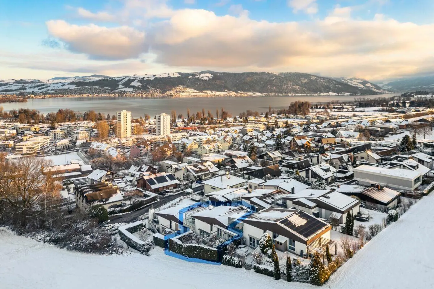 Bellissima casa unifamiliare ristrutturata di 6 1/2 stanze a Hünenberg See - Foto 18 di 21