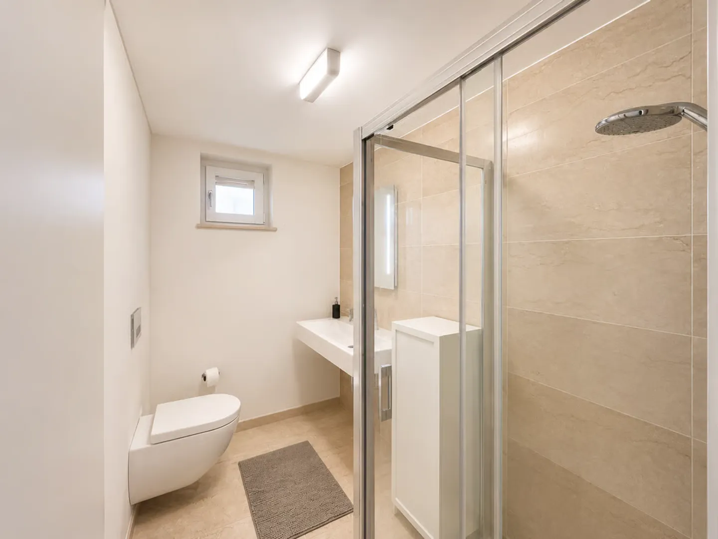 MONTAGNOLA - DUPLEX ESCLUSIVO 5.5 STANZE CON VISTA SUL LAGO - Foto 12 di 13