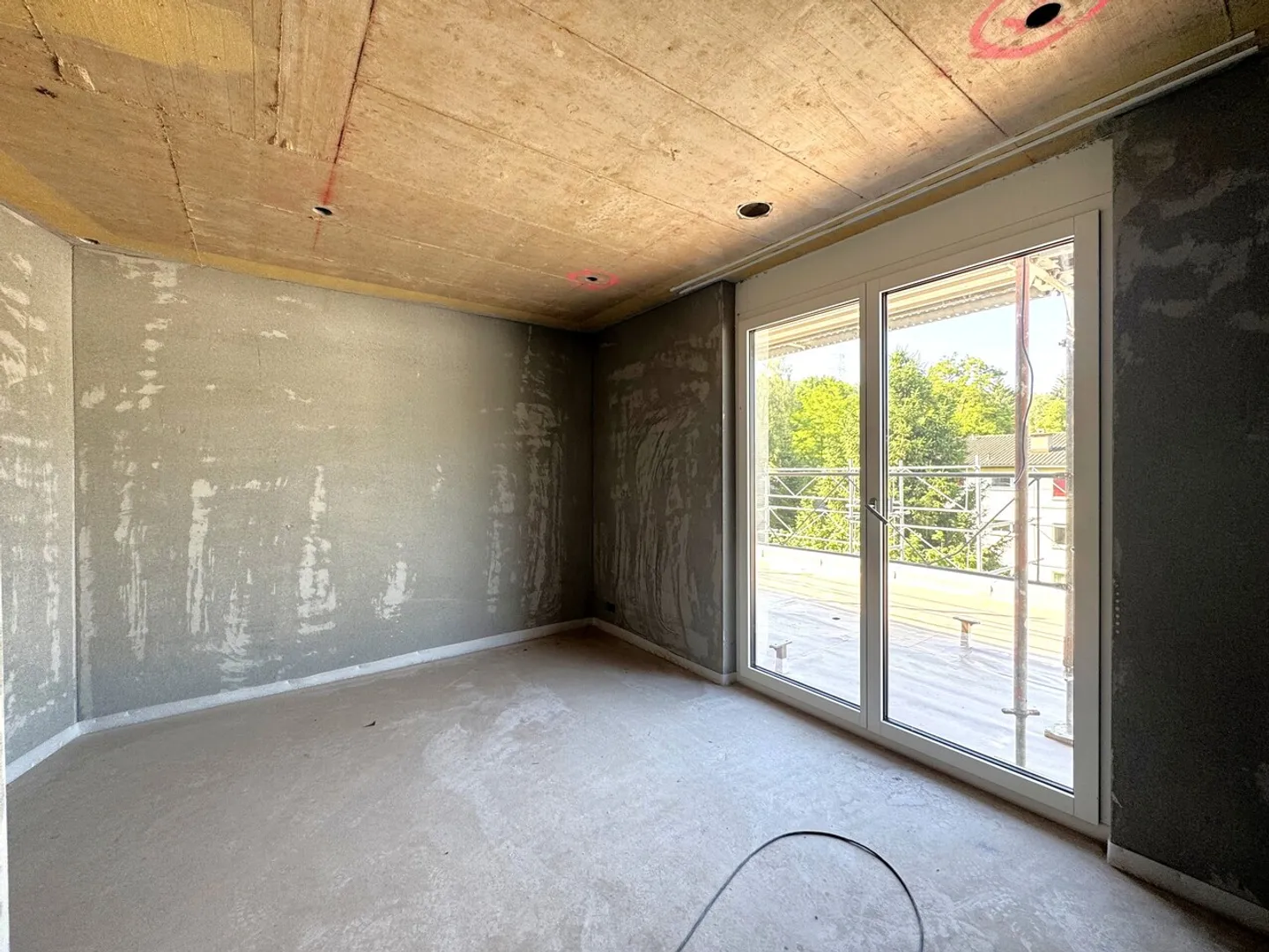 Luxury Attic Apartment with Views - Photo 8 of 10
