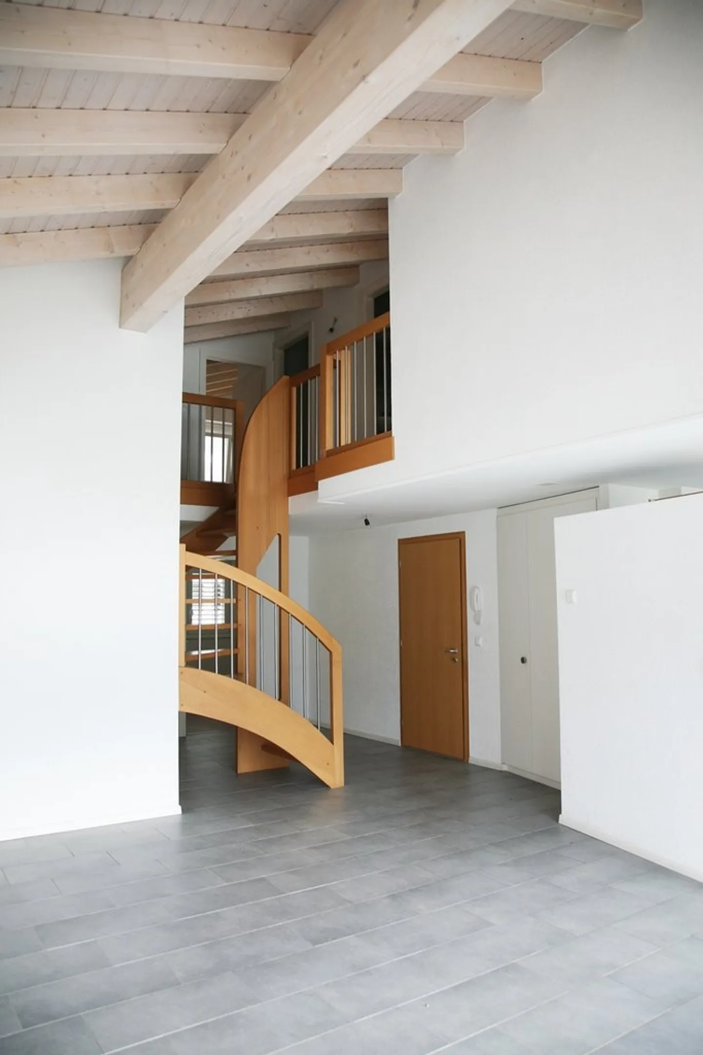 Einzigartige Gelegenheit! Prächtiges Dachgeschoß-Duplex! - Foto 3 von 10