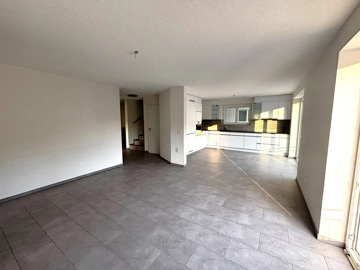 Tavannes, magnificent 5.5-room duplex on the 1st/2nd floor with balcony - Photo 1 of 11