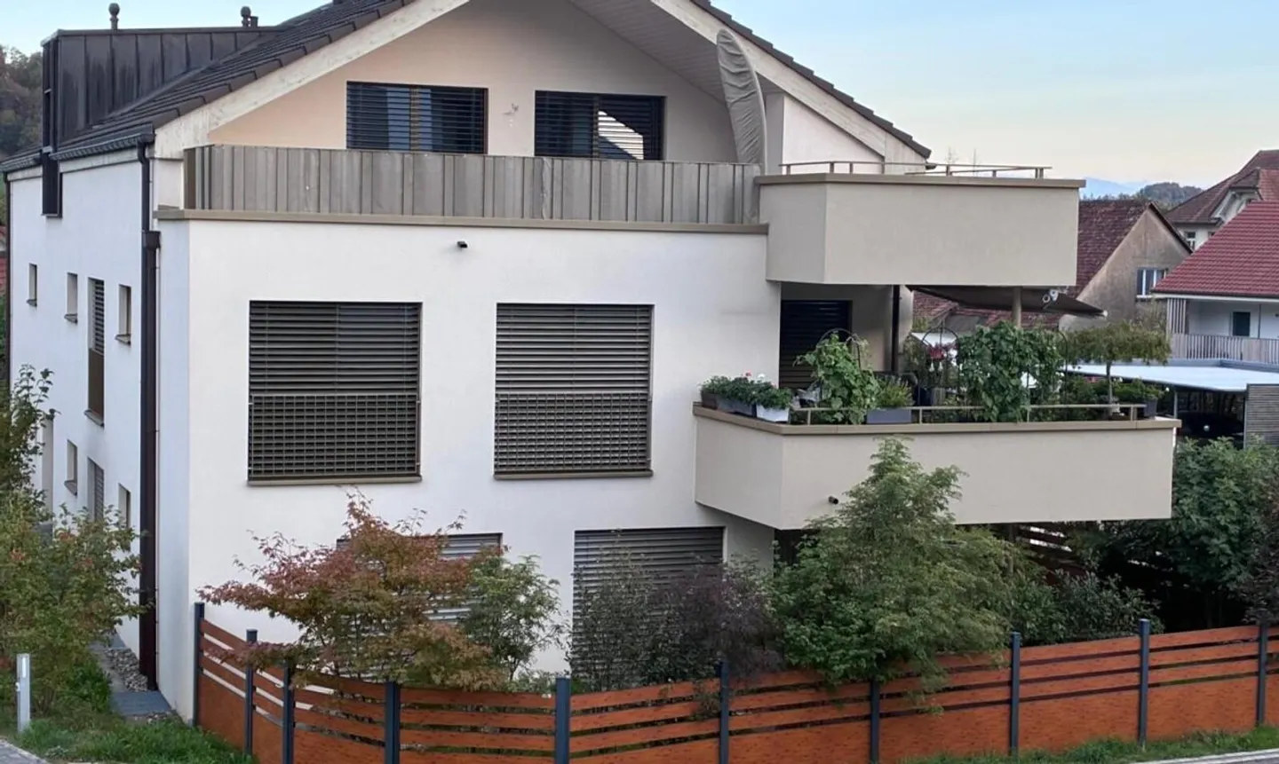 Exklusive Attika mit Terrasse - Foto 3 von 11