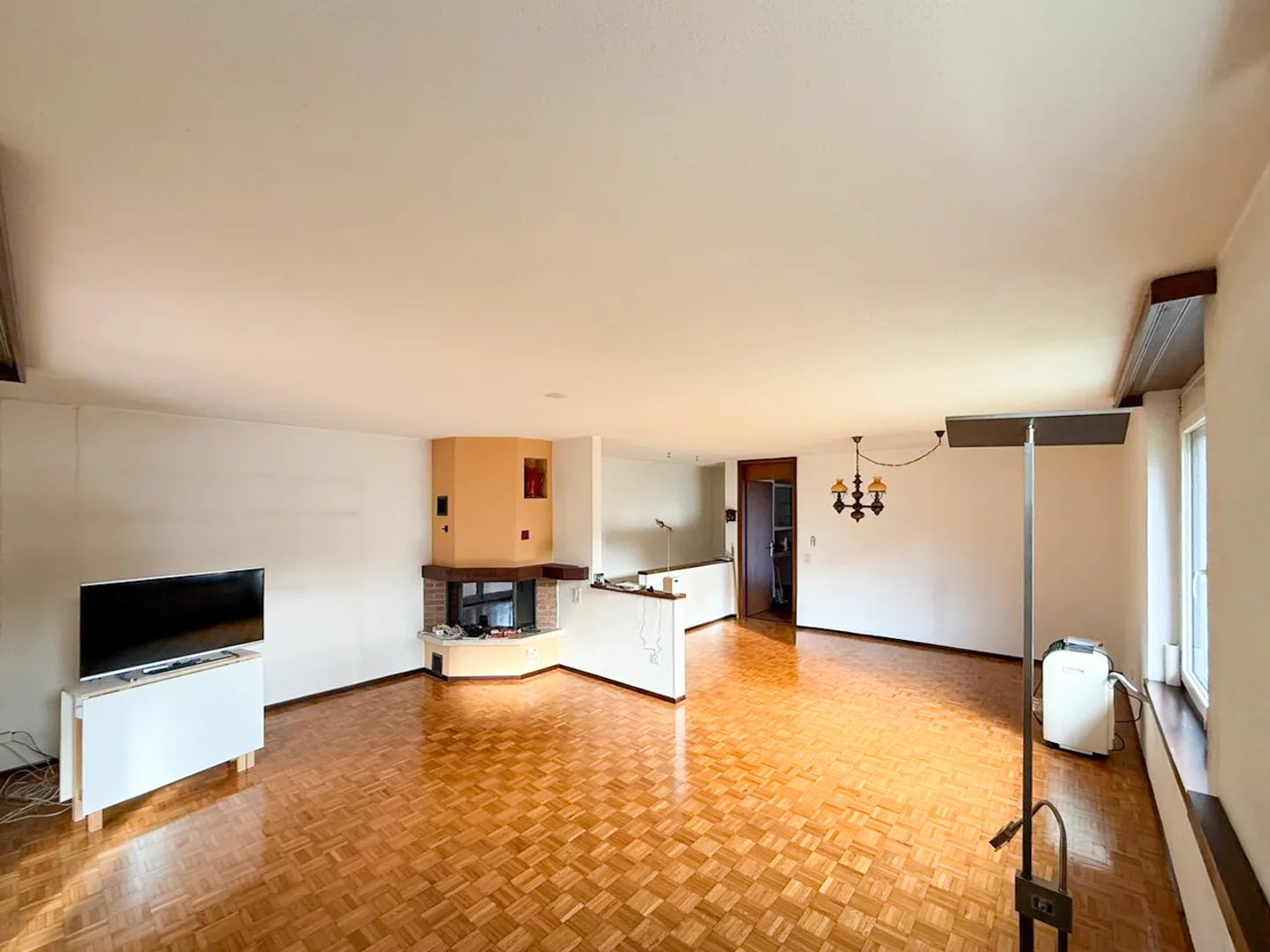 Geräumiges Familienhaus in Ruhiger Lage - Foto 3 von 14