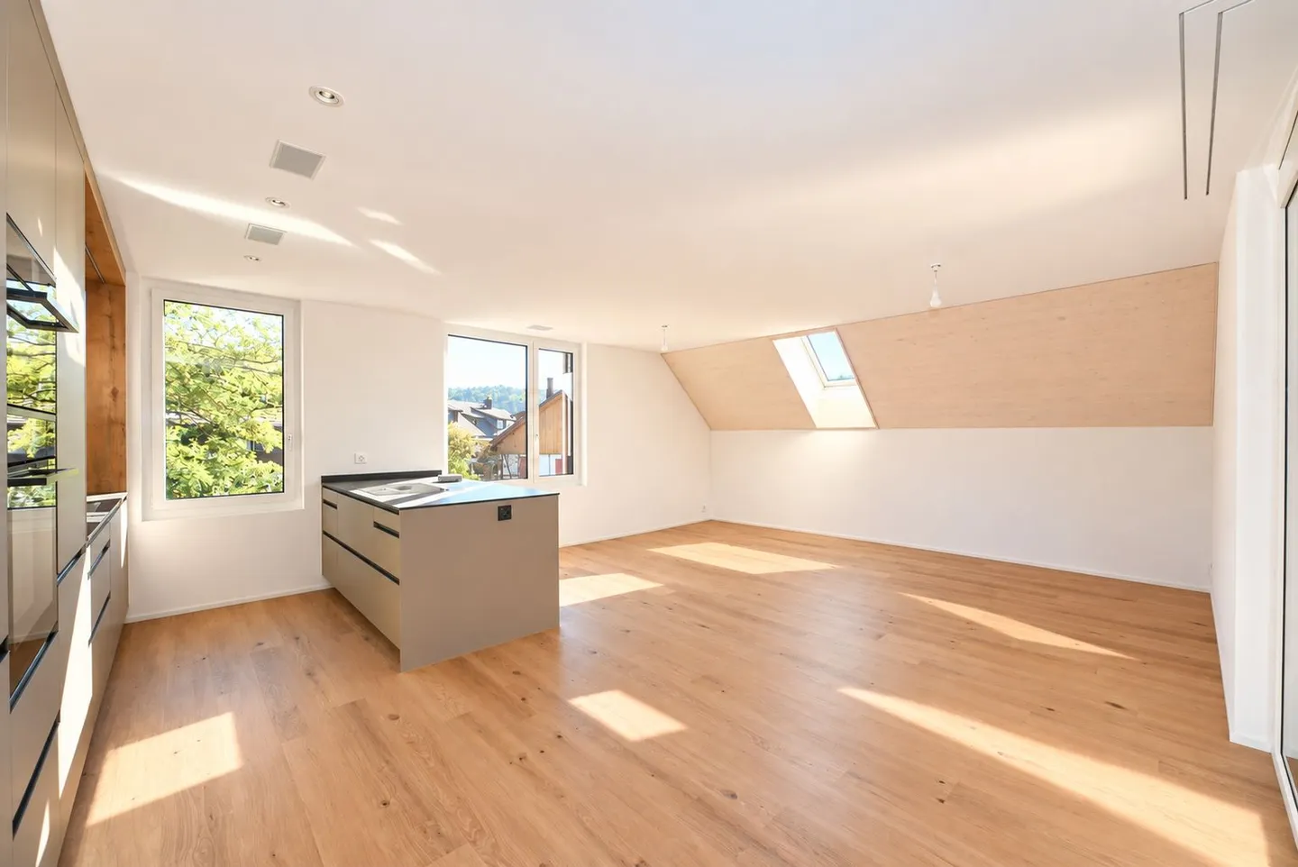 Geräumige Maisonette in Russikon - Foto 4 von 18
