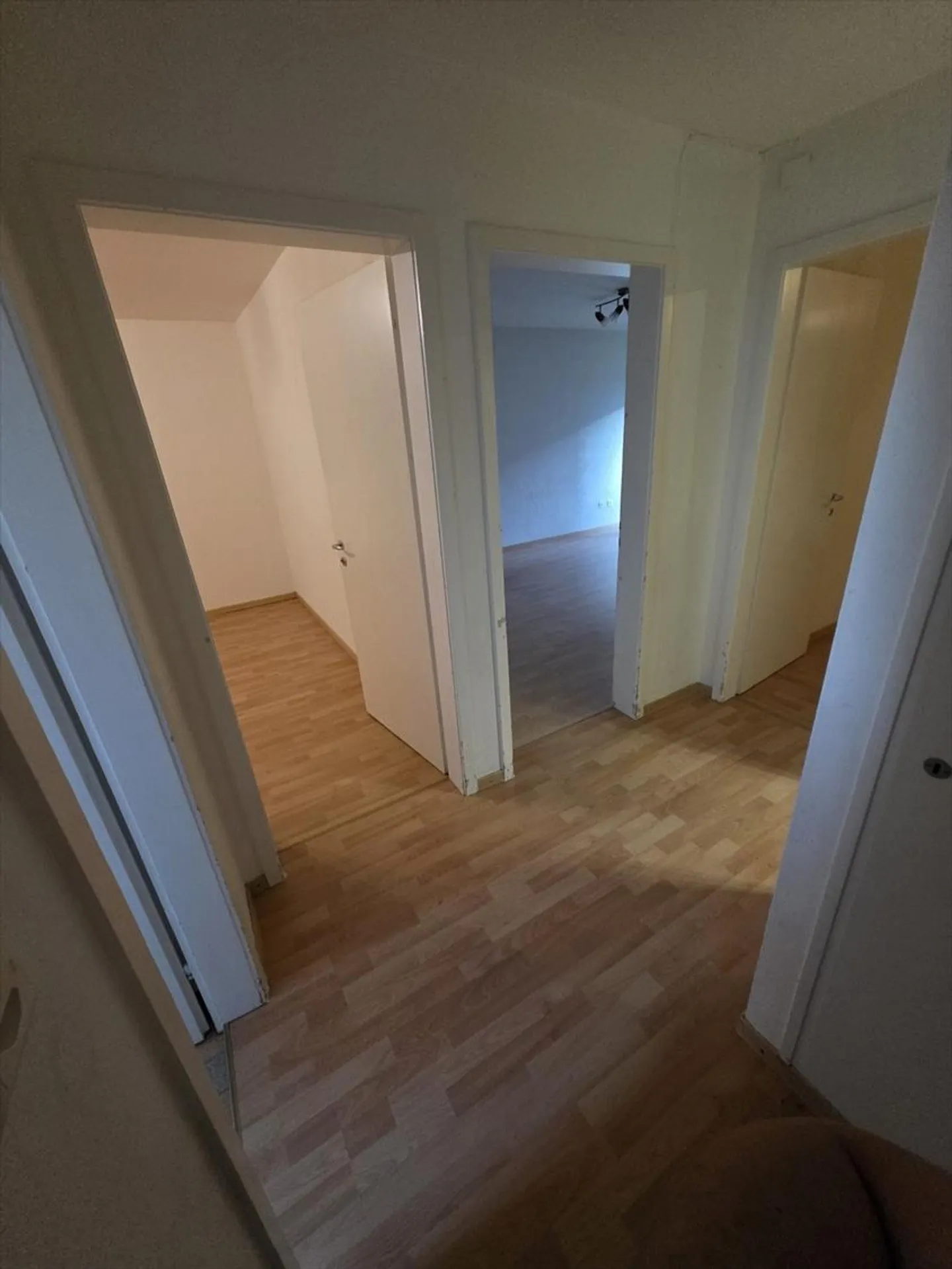 Vivere con un'area giardino privata 3.5 stanze, situato nel centro di Dietikon - Foto 8 di 8