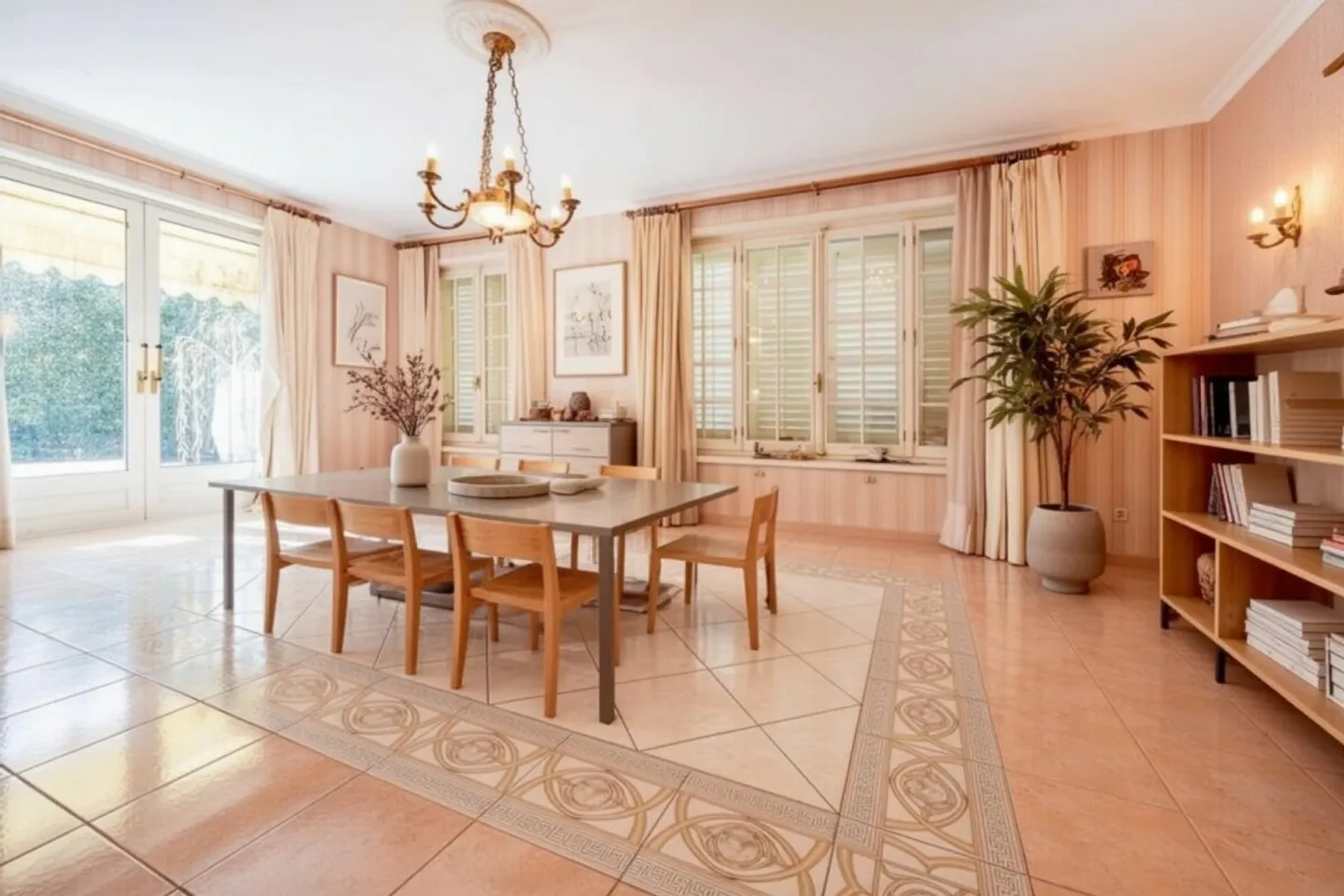 Exklusiv in Lutry - Geräumige Familienvilla mit Garten und Panoramablick - Foto 5 von 11