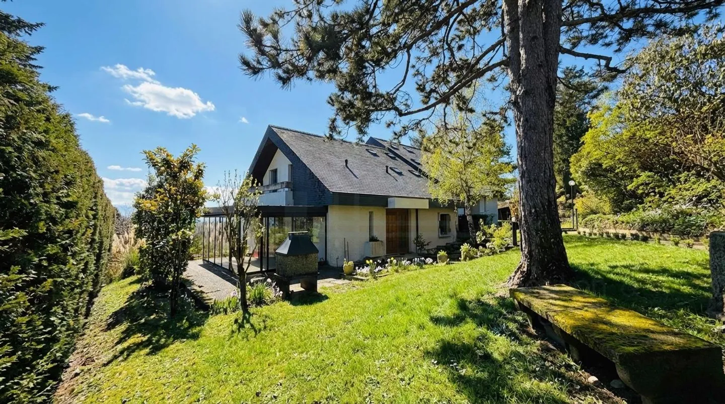 Maison de rêve à Genolier avec vue majestueuse sur le Mont Blanc - Photo 1 sur 13