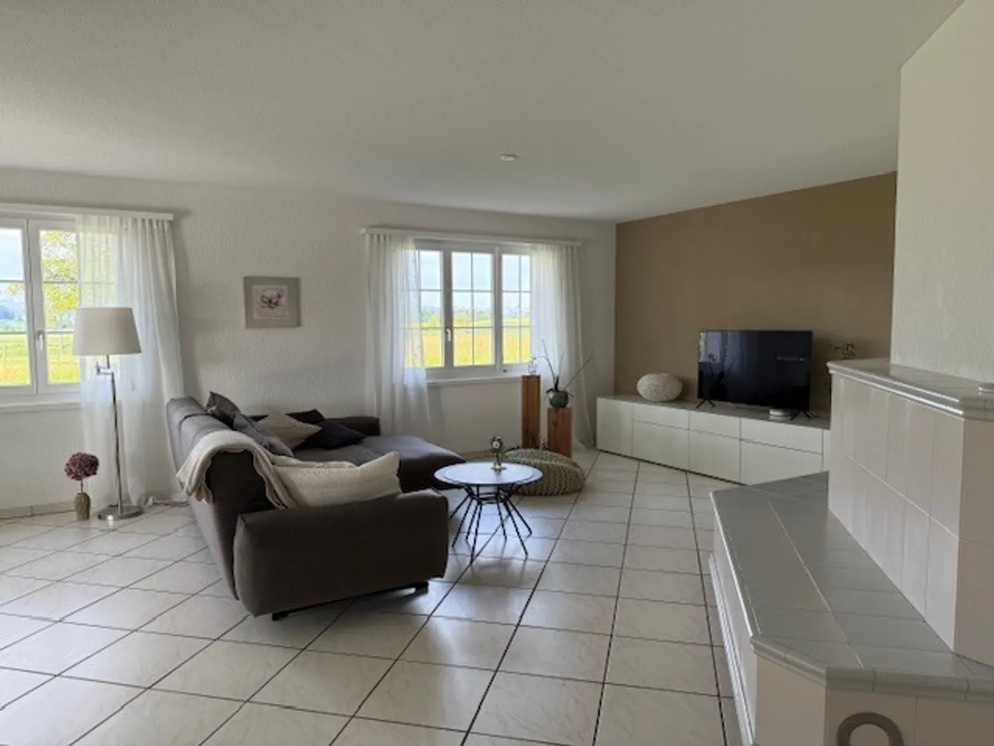 APPARTAMENTO 4½ LOCALI A ST. ERHARD (LU), ARREDATO, TEMPORANEO - Foto 2 di 8