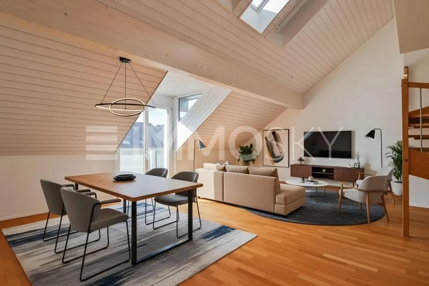 S'élever haut pour votre nouveau départ - Photo 1 sur 5