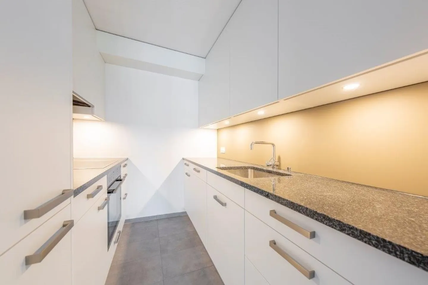 The perfect single apartment for sports enthusiasts and nature lovers! - Photo 3 of 4