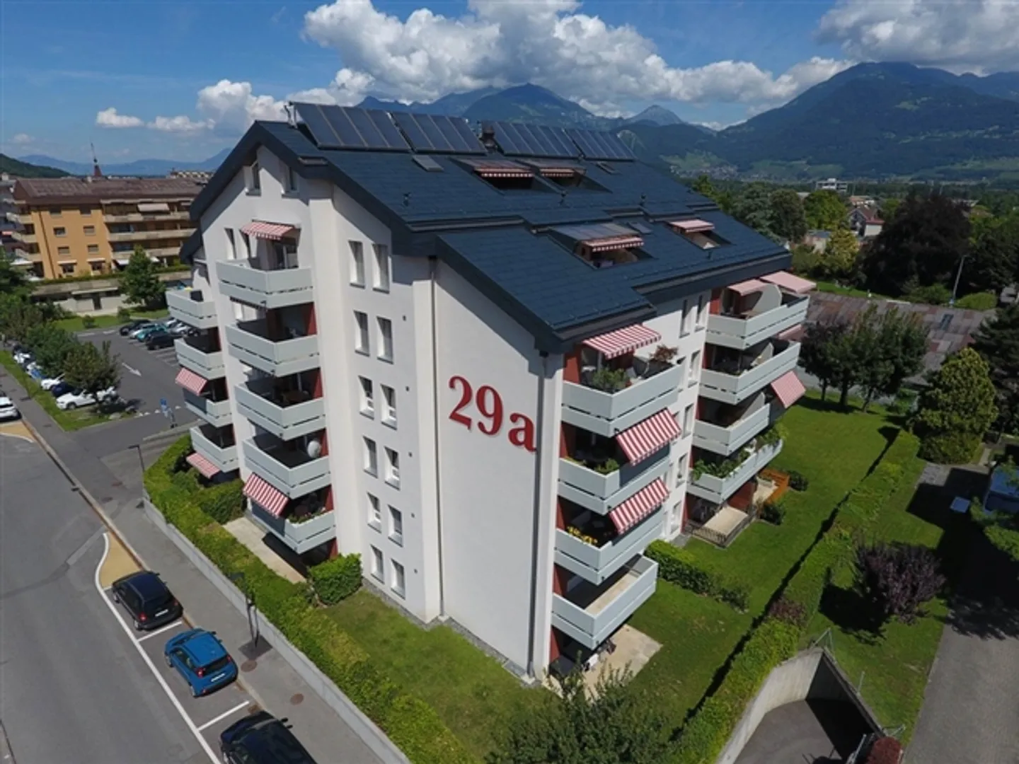 Belle appartement de 2,5 pièces à louer au 1er étage - Photo 1 sur 6