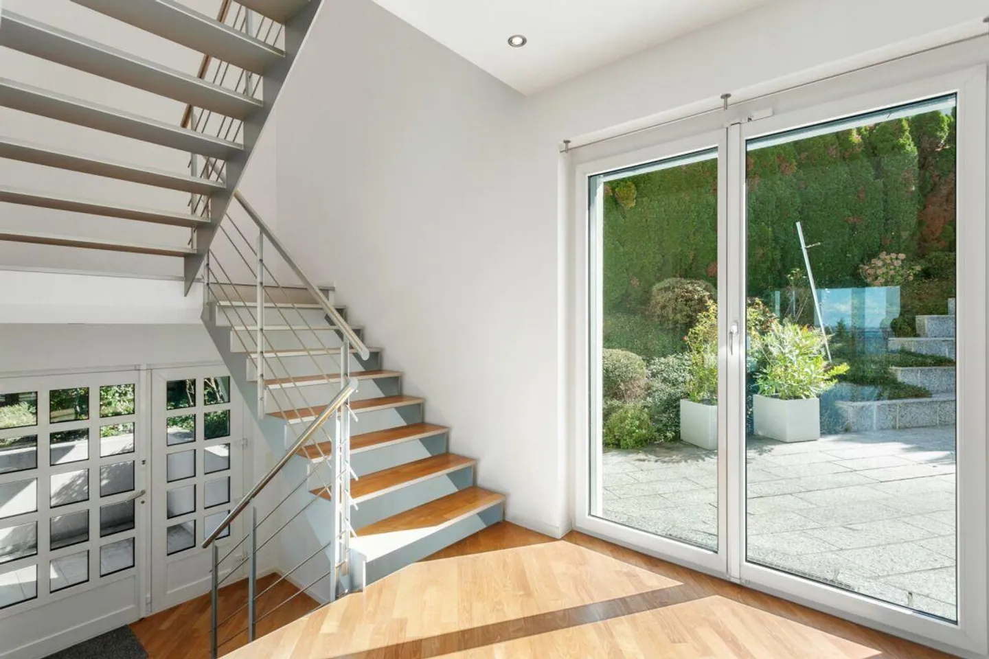 Villa con vista mozzafiato sul lago e piscina all'aperto - Foto 21 di 30
