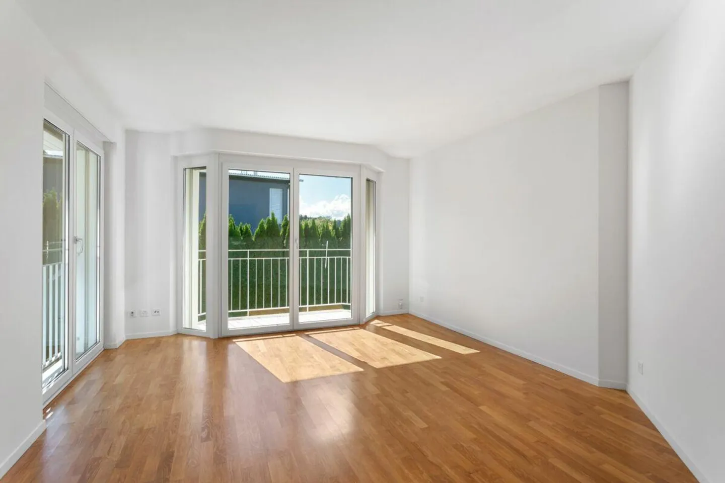 Villa con vista mozzafiato sul lago e piscina all'aperto - Foto 22 di 30