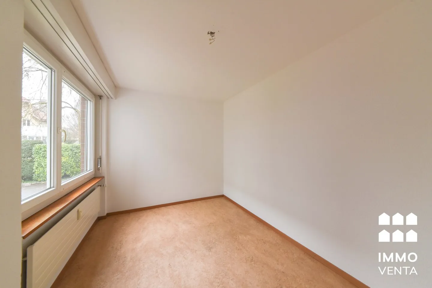 Appartement moderne de 3 pièces avec balcon sur l'Erlenweg - Photo 10 sur 11