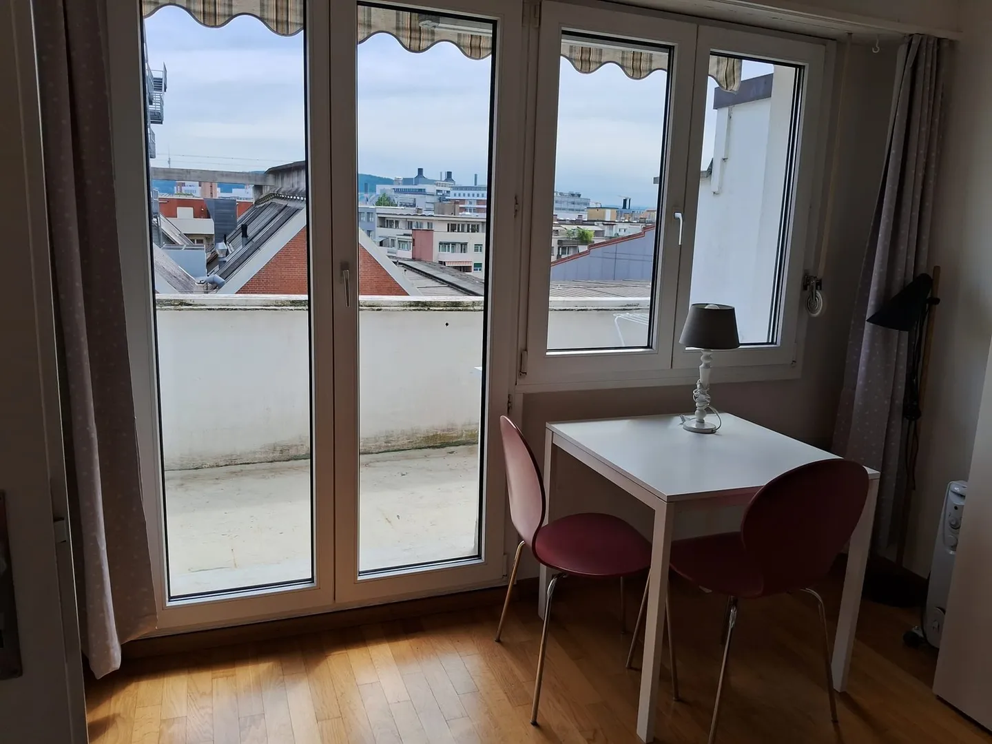 🏡 Appartement 2,5 pièces entièrement meublé à louer – Riehenring 143, 4058 Bâle - Photo 10 sur 13