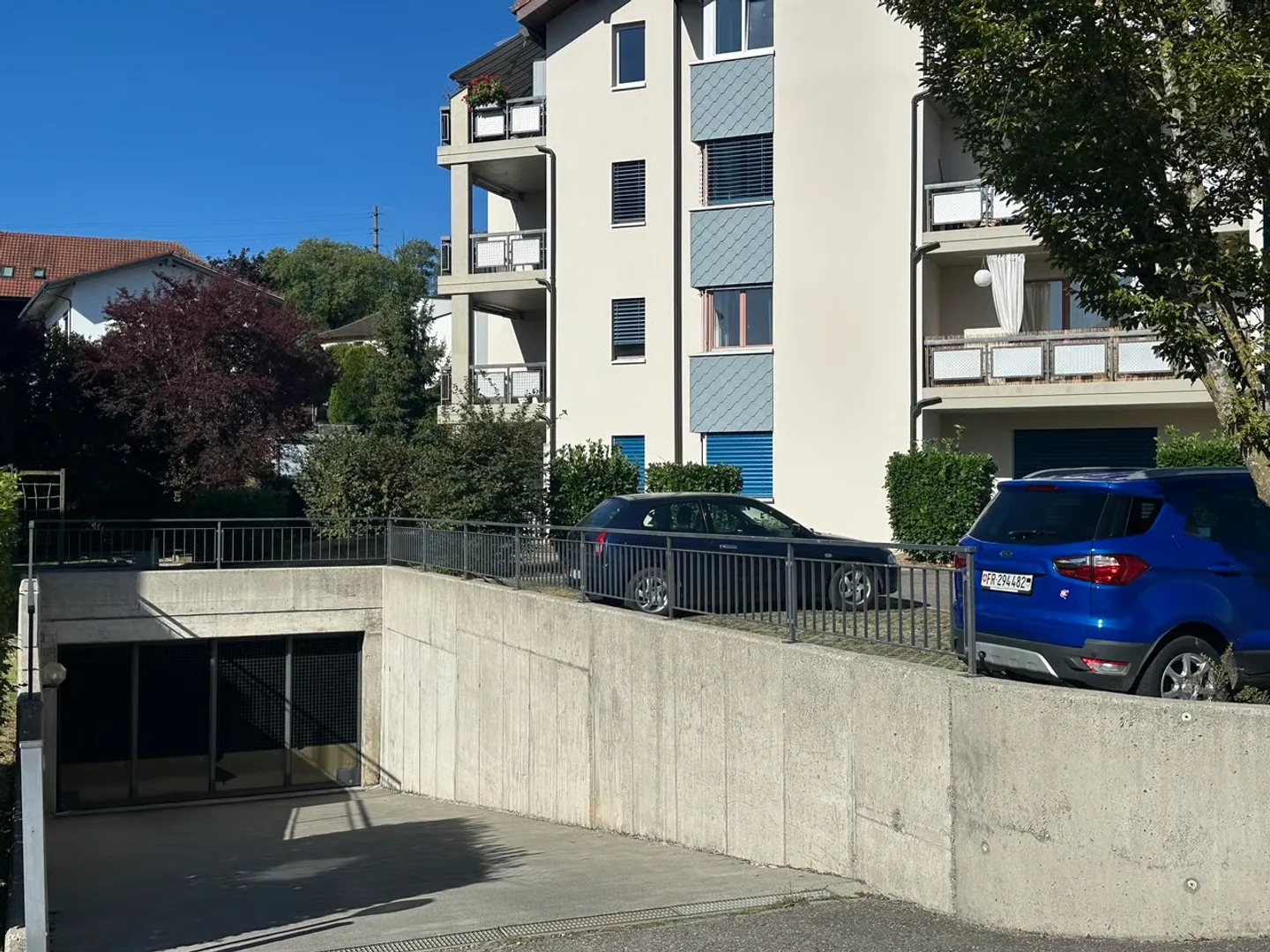 COURTEPIN 2,5 PCES DE 61,4M², BALCON COUVERT, PARKING SOUTERRAIN, CAVE - Foto 8 von 8