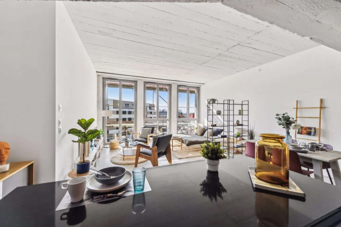 Appartamento con 1 studio incluso! - Foto 6 di 12