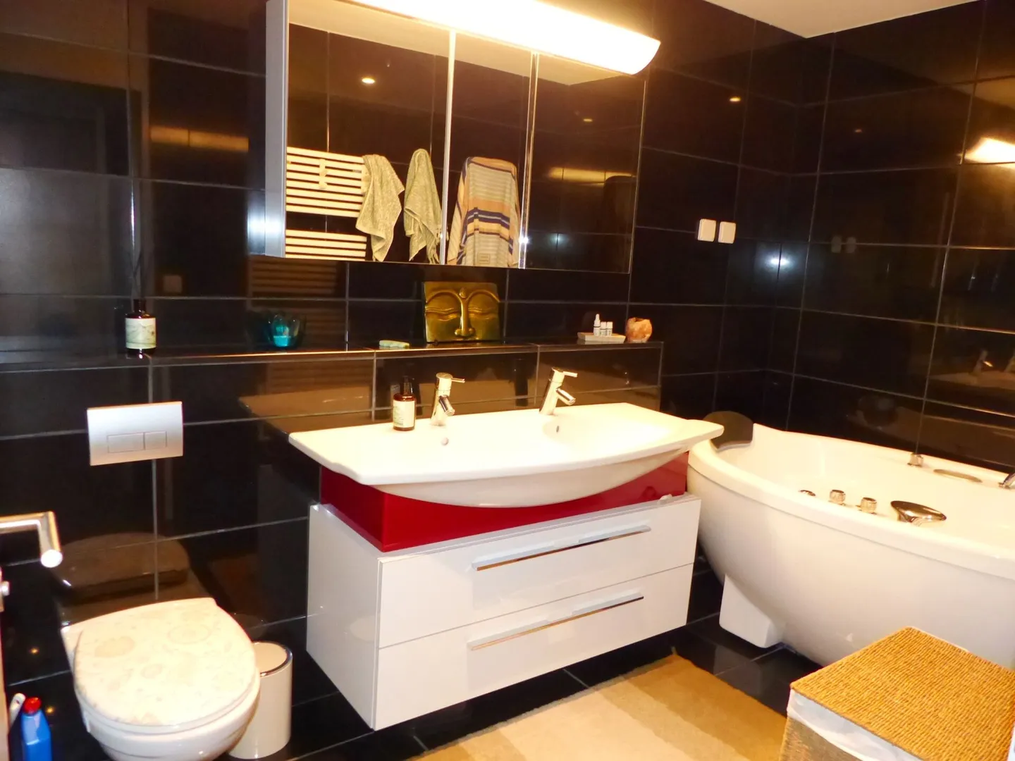Condominio moderno e di alta qualità di 3,5 stanze in una posizione privilegiata - Foto 10 di 18