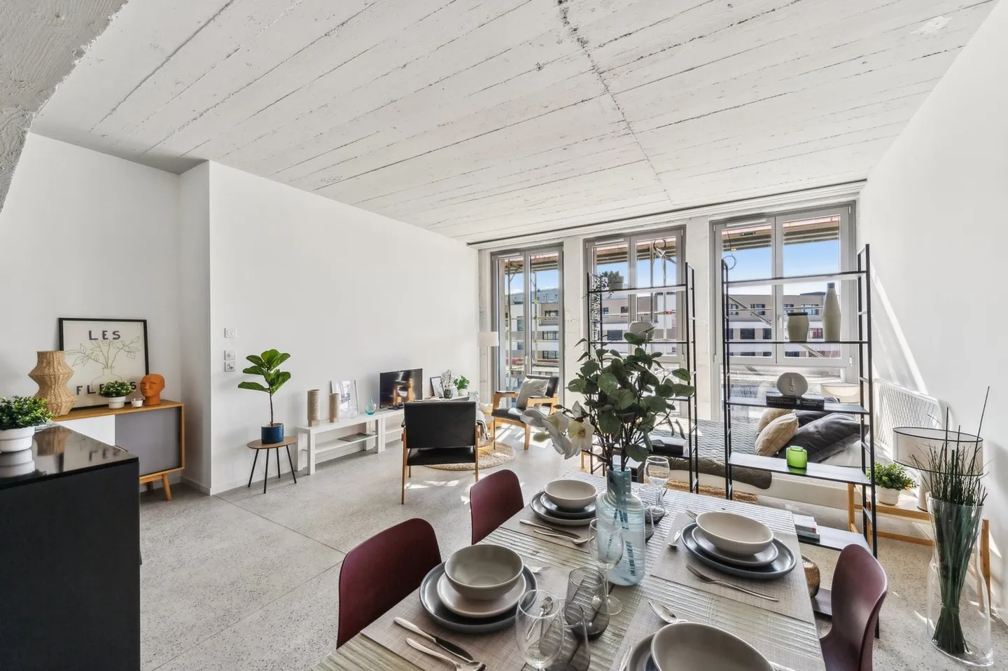 Appartamento con 1 studio incluso! - Foto 8 di 12