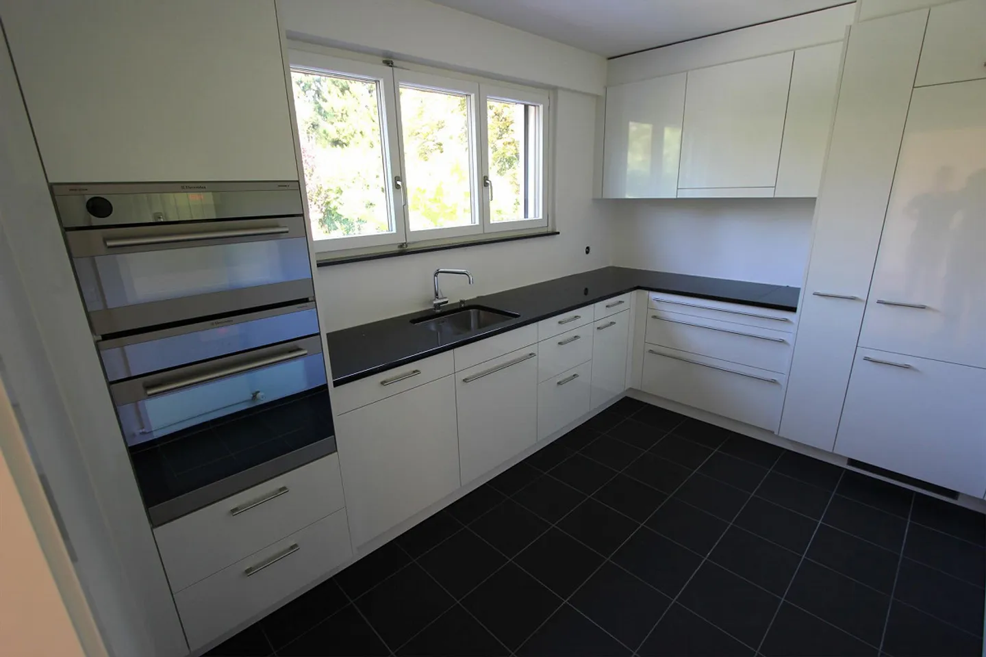 Geräumige Attikawohnung - Foto 3 von 9