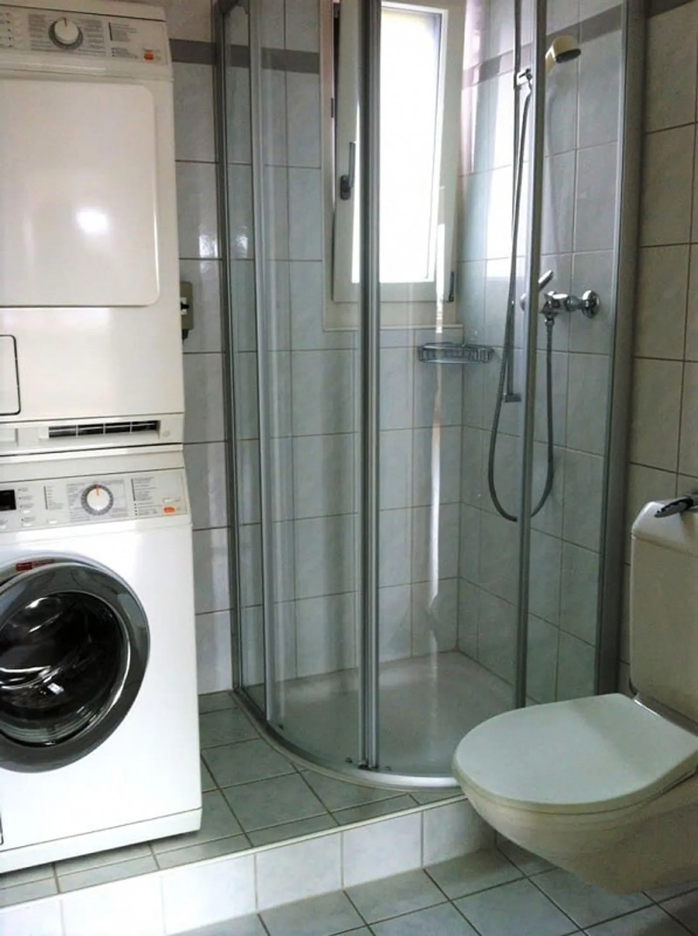 Geräumige Attikawohnung - Foto 8 von 9