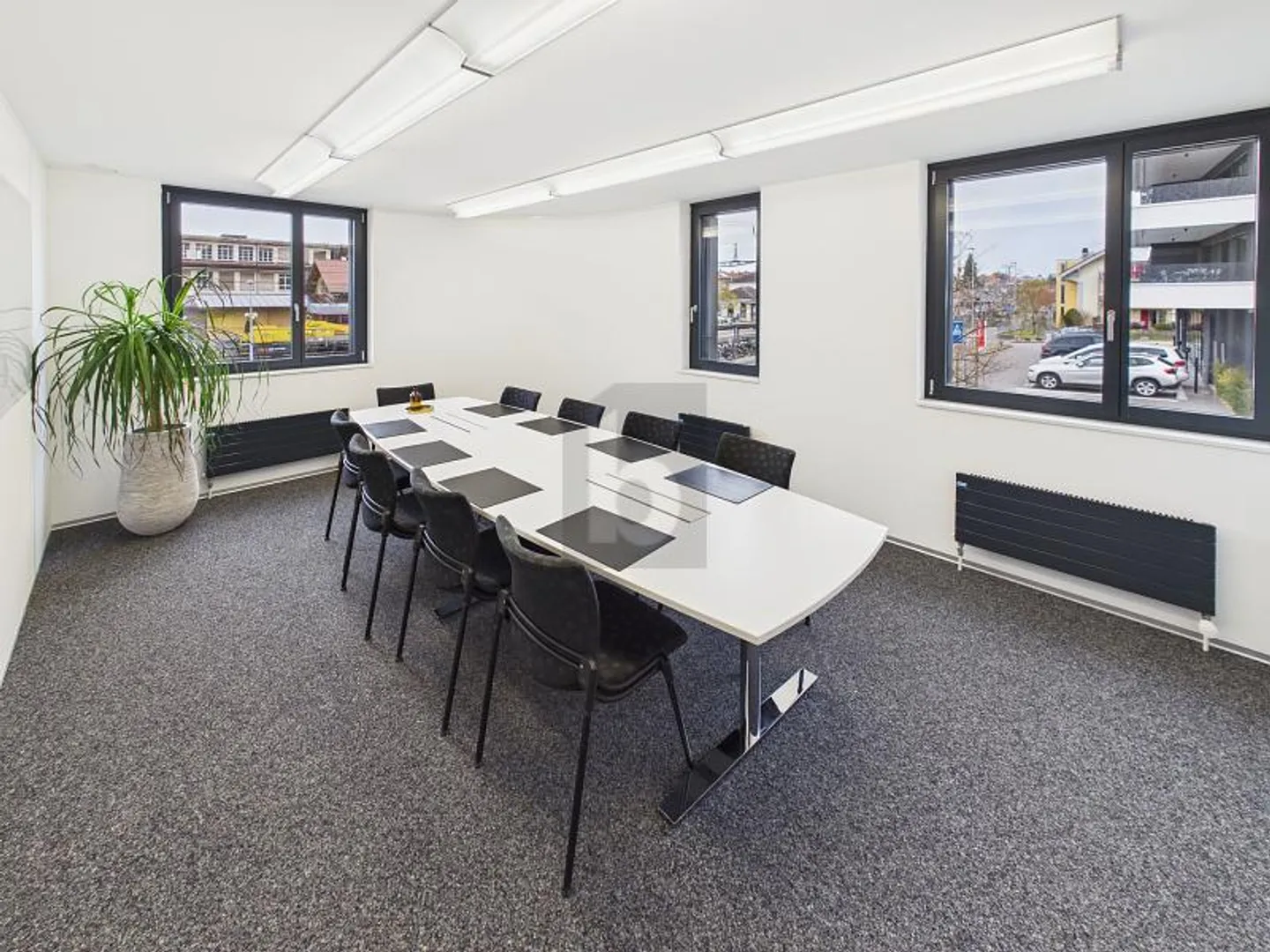 Geräumiges modernes Büro in Murten - Foto 4 von 6