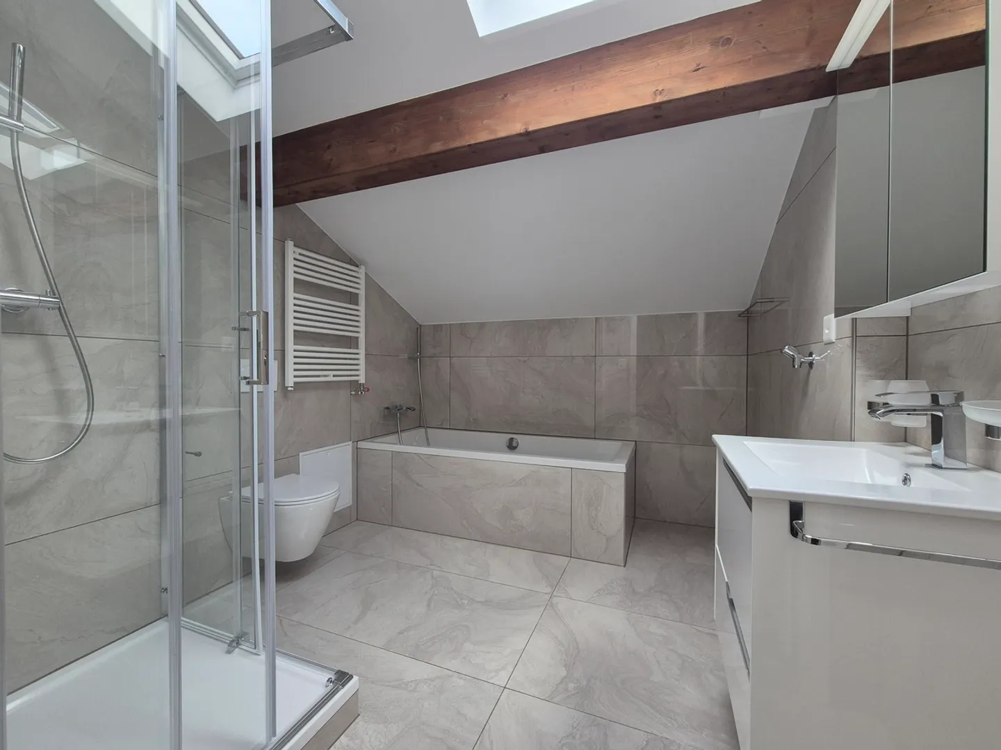 Modern Loft with Balcony View - Photo 5 of 9
