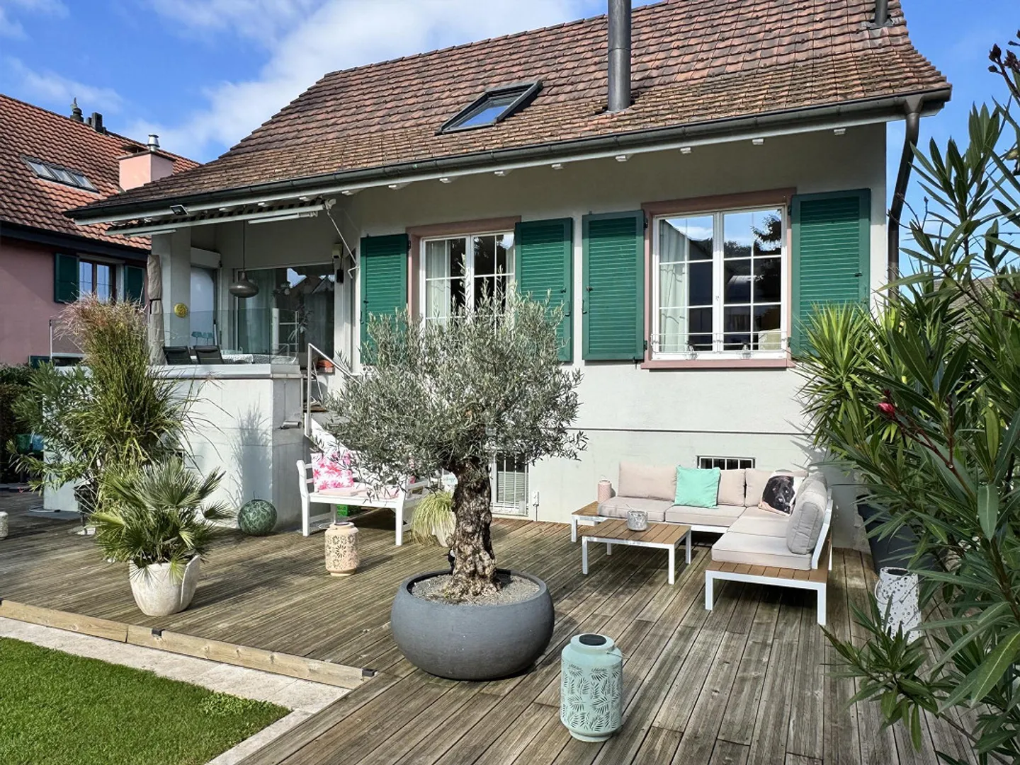 Standard Élevé - Une Oasis de Calme au Cœur du Village - Photo 1 sur 17