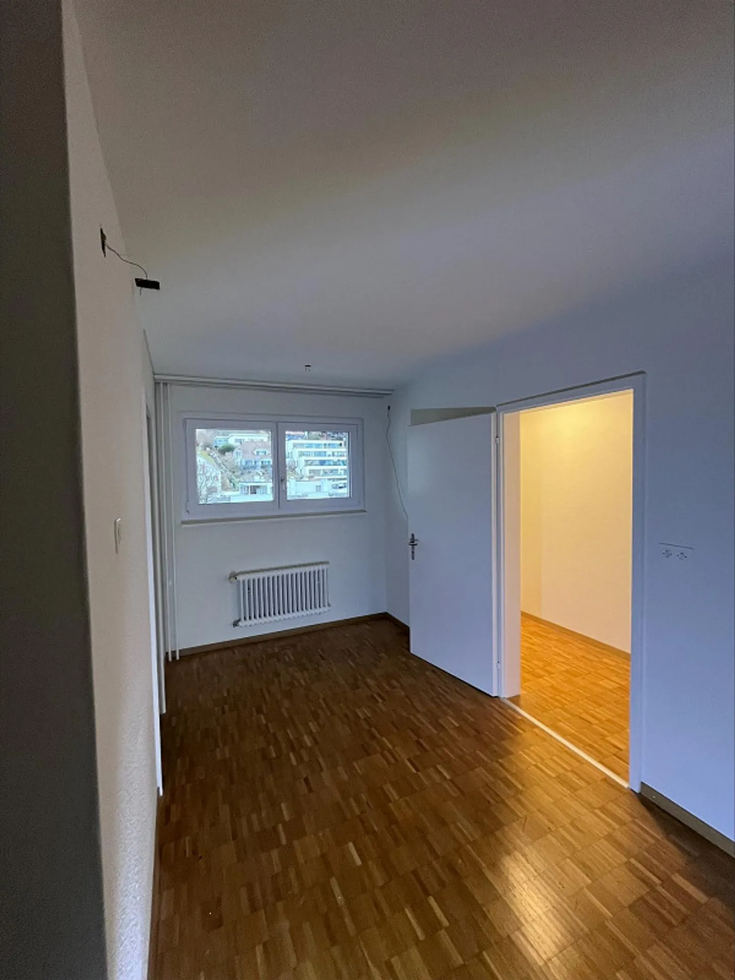 Appartamento accogliente di 3,5 stanze con una nuova cucina moderna - Foto 4 di 12