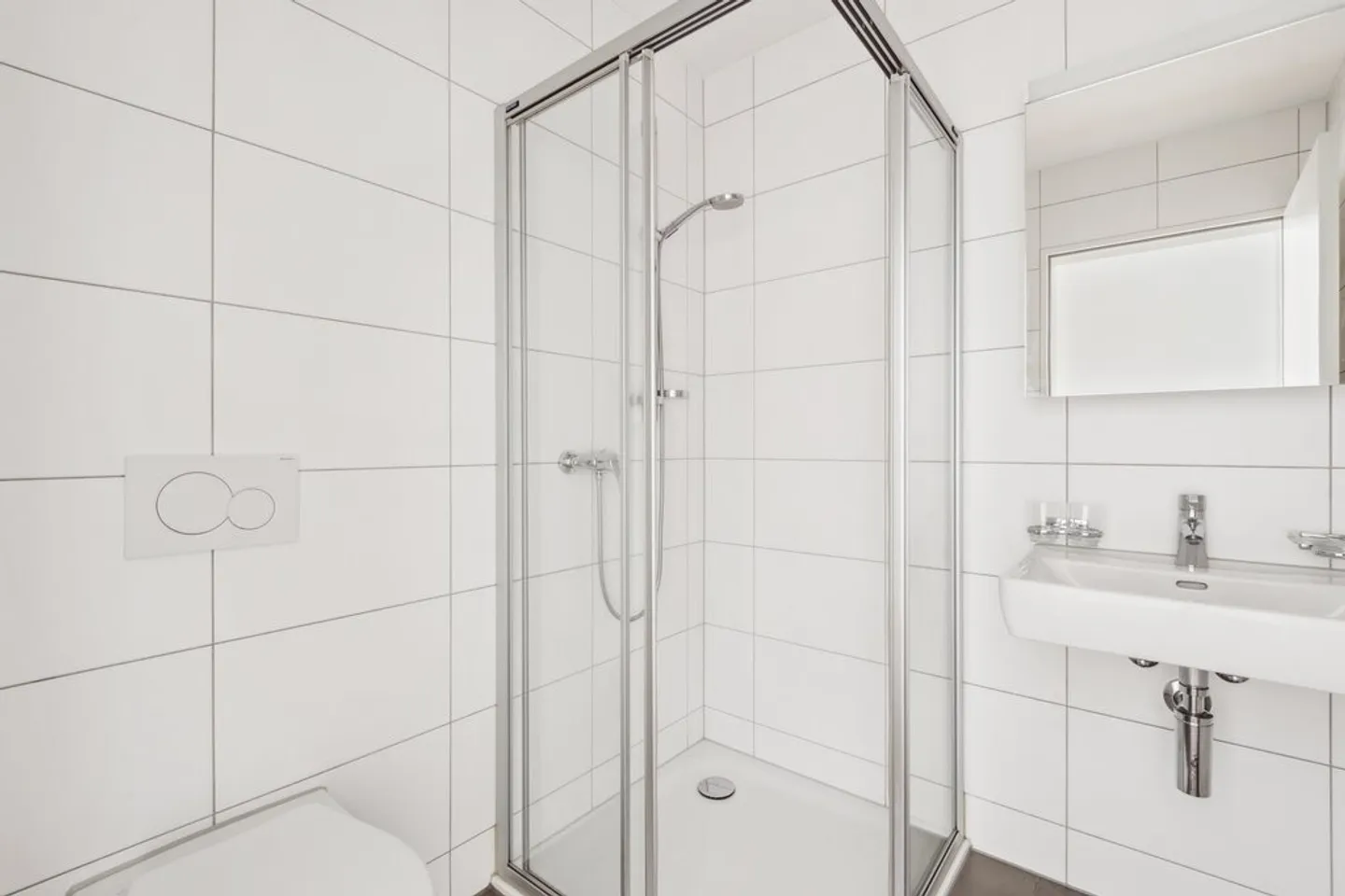 Modern 3.5-Room Apartment - Photo 7 of 9