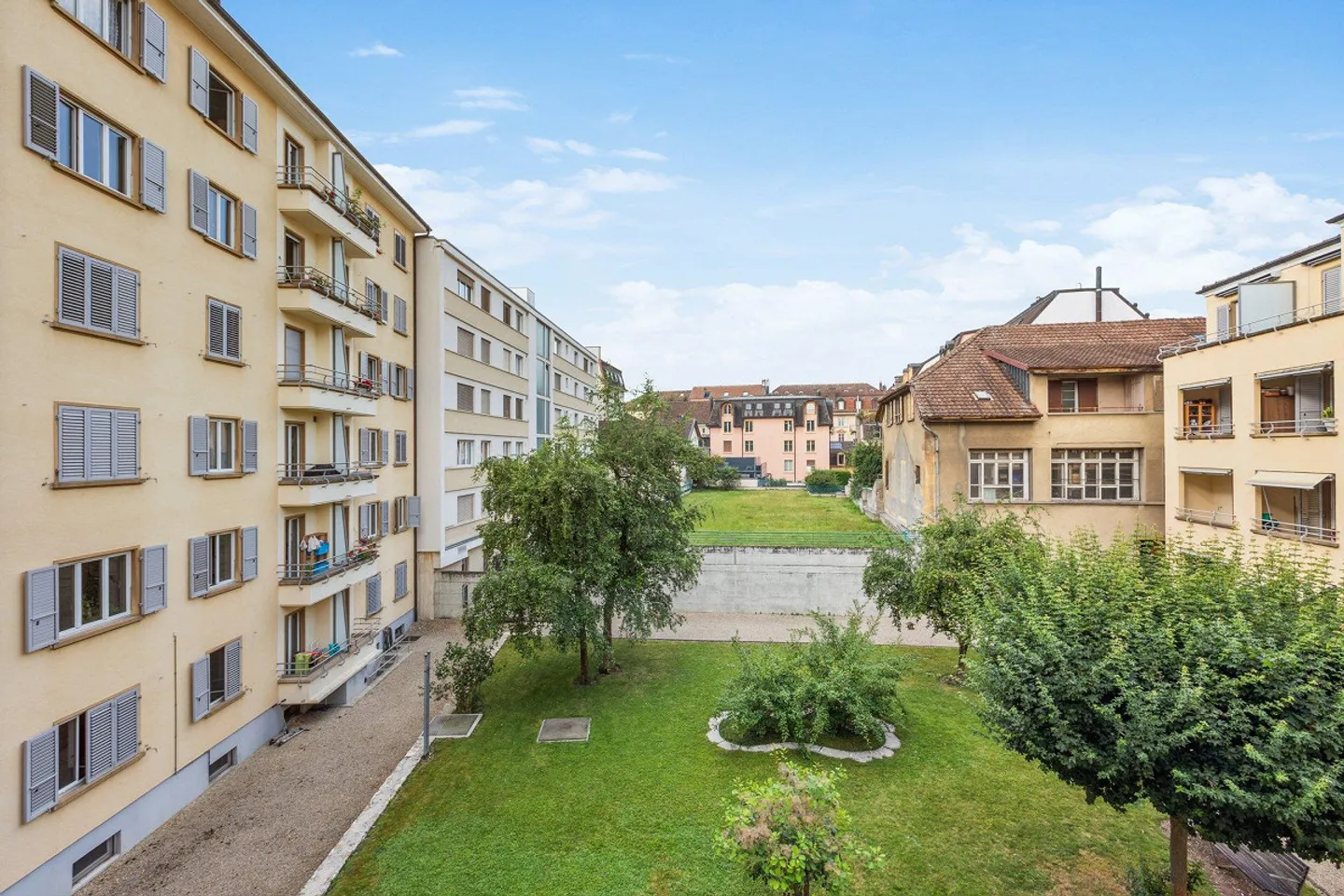 Close to the center and schools with FREE CAUTION - Photo 1 of 7