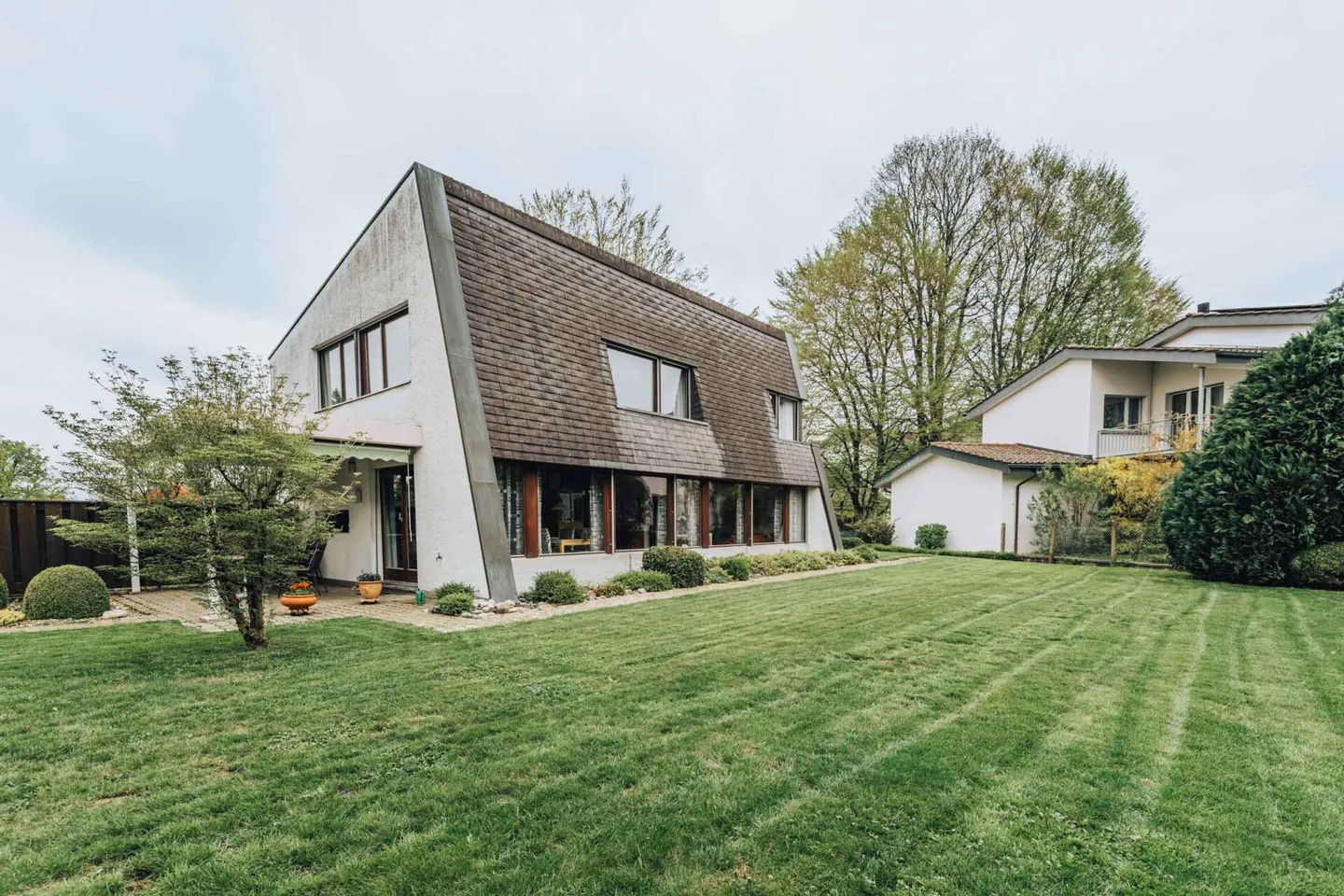 6 Room Architect House in Kreuzfeld - Photo 2 of 16