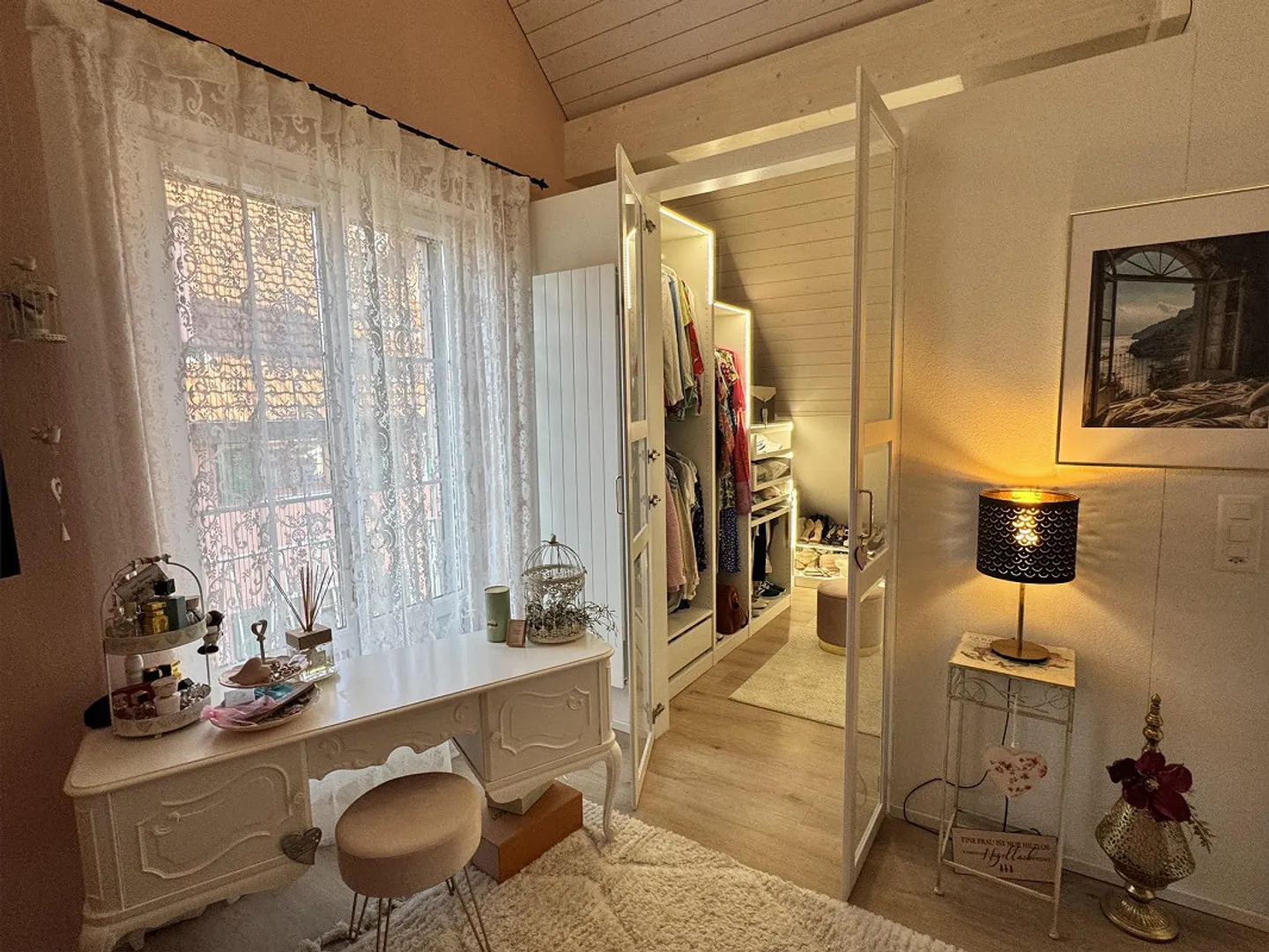 Standard Élevé - Une Oasis de Calme au Cœur du Village - Photo 14 sur 17