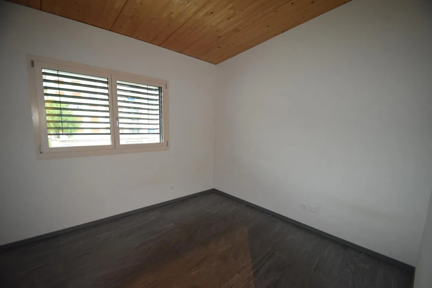Ultimo piano 4.5 stanze - Foto 5 di 6