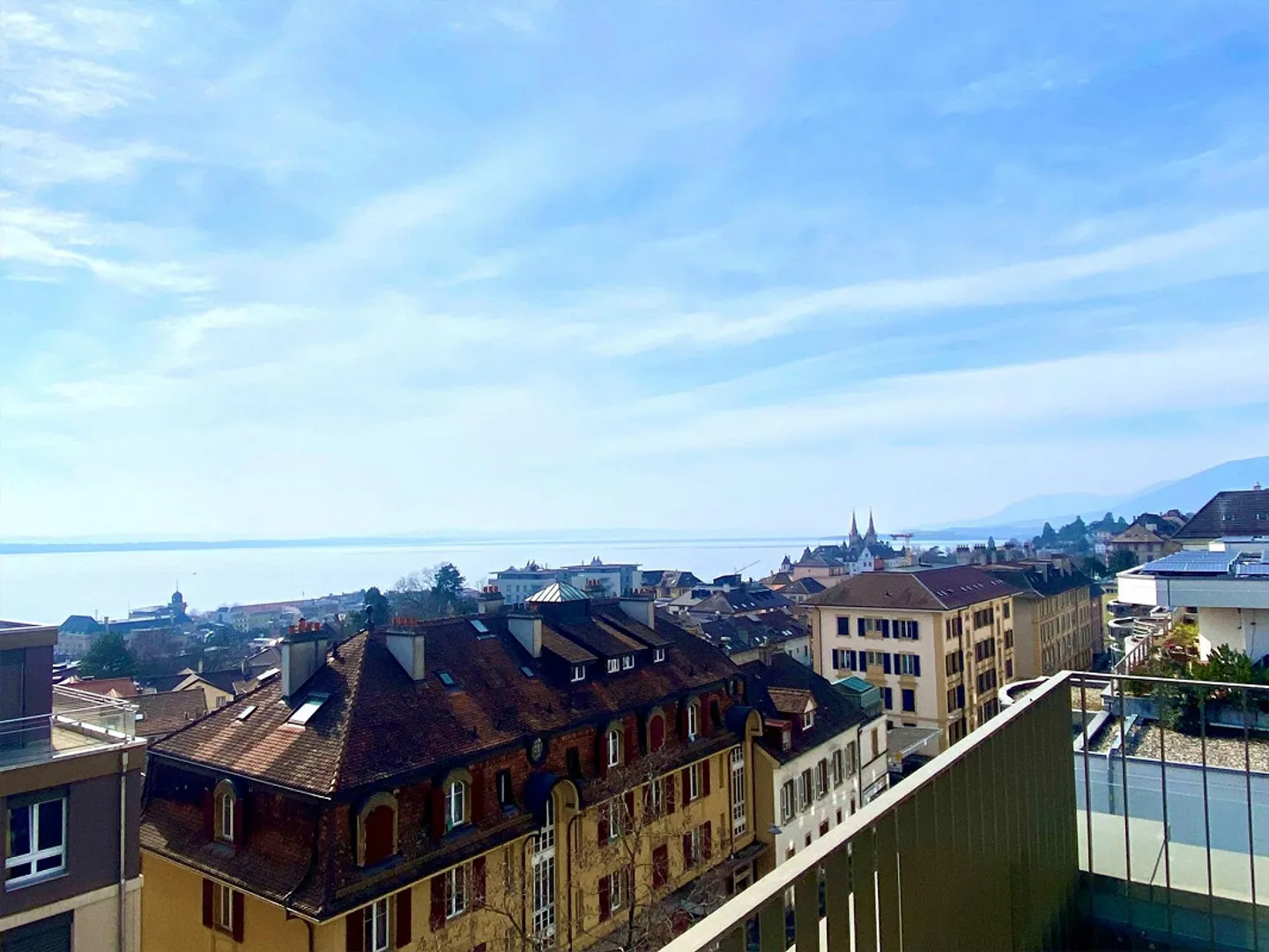 Wunderschöne Penthouse mit Panoramablick auf den See - Foto 1 von 10