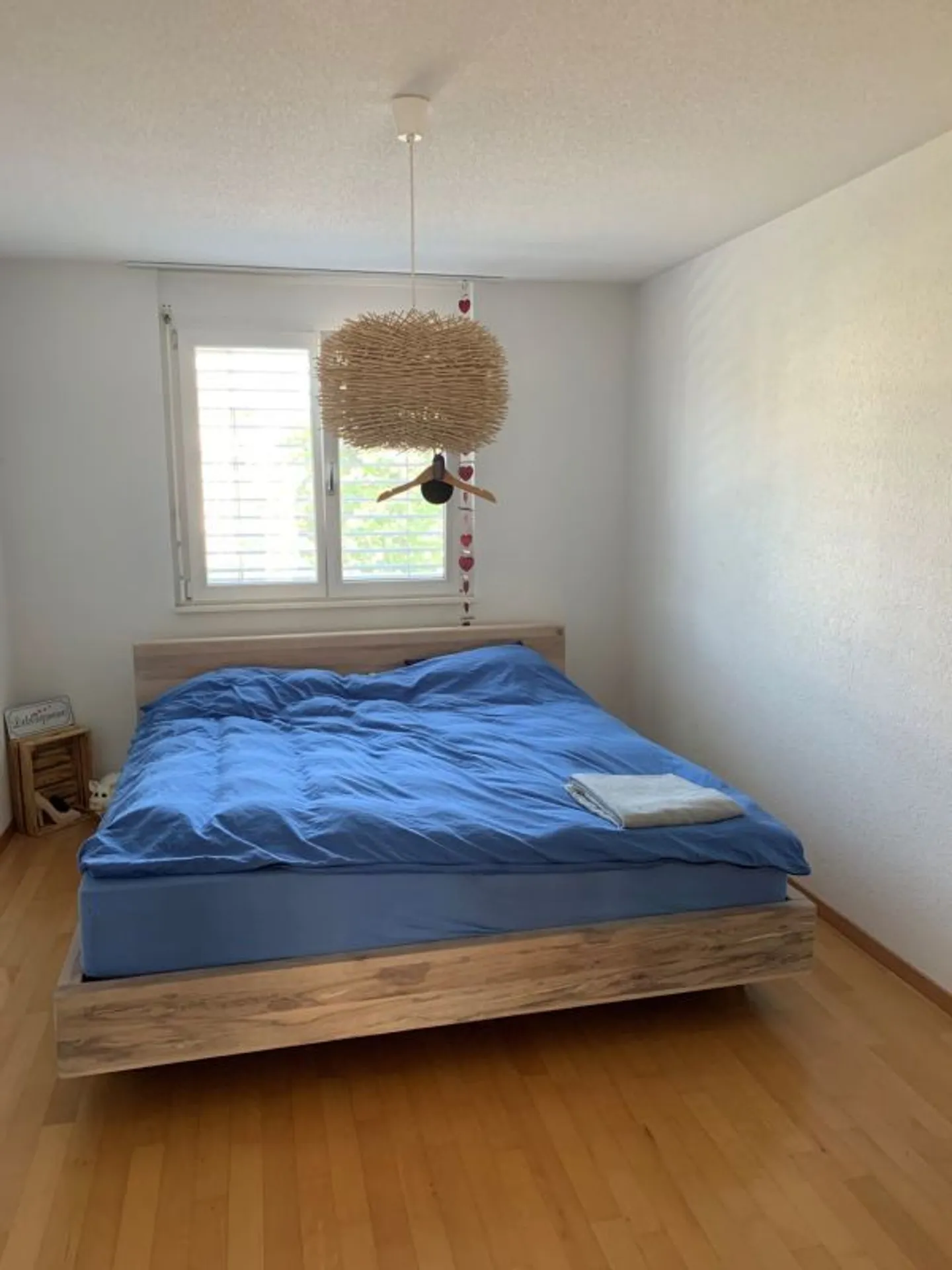 5 stanze con balcone in un quartiere tranquillo e verdeggiante - Foto 4 di 9