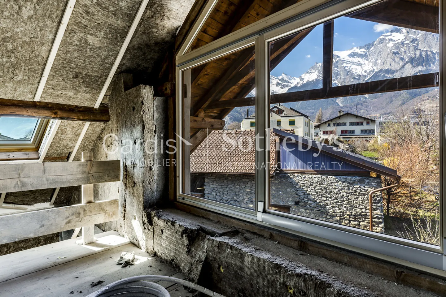 Opportunité ! Grange alliant le charme de l'ancien et du moderne ! - Photo 6 sur 9