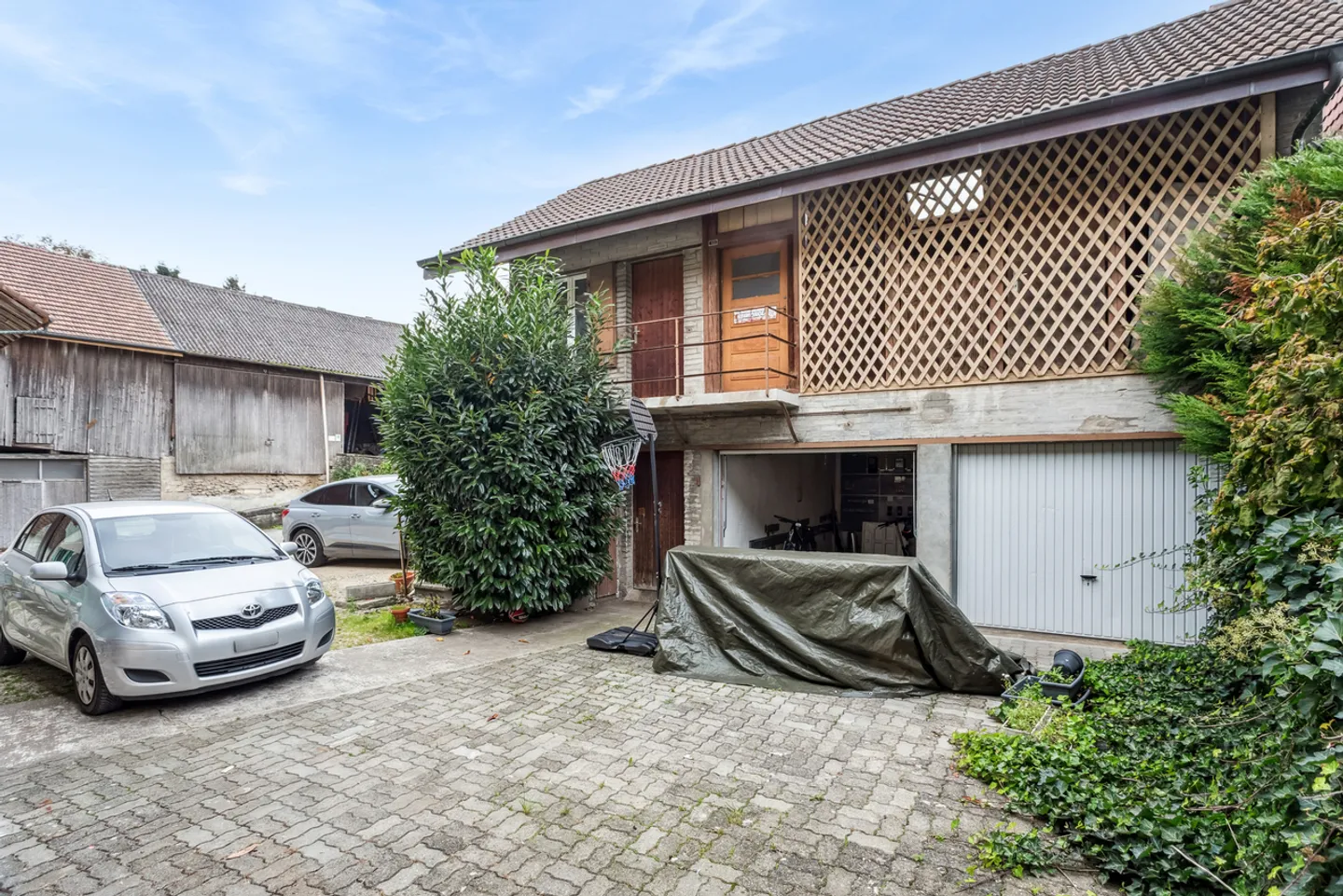 Immeuble mixte avec restaurant - Photo 3 sur 13