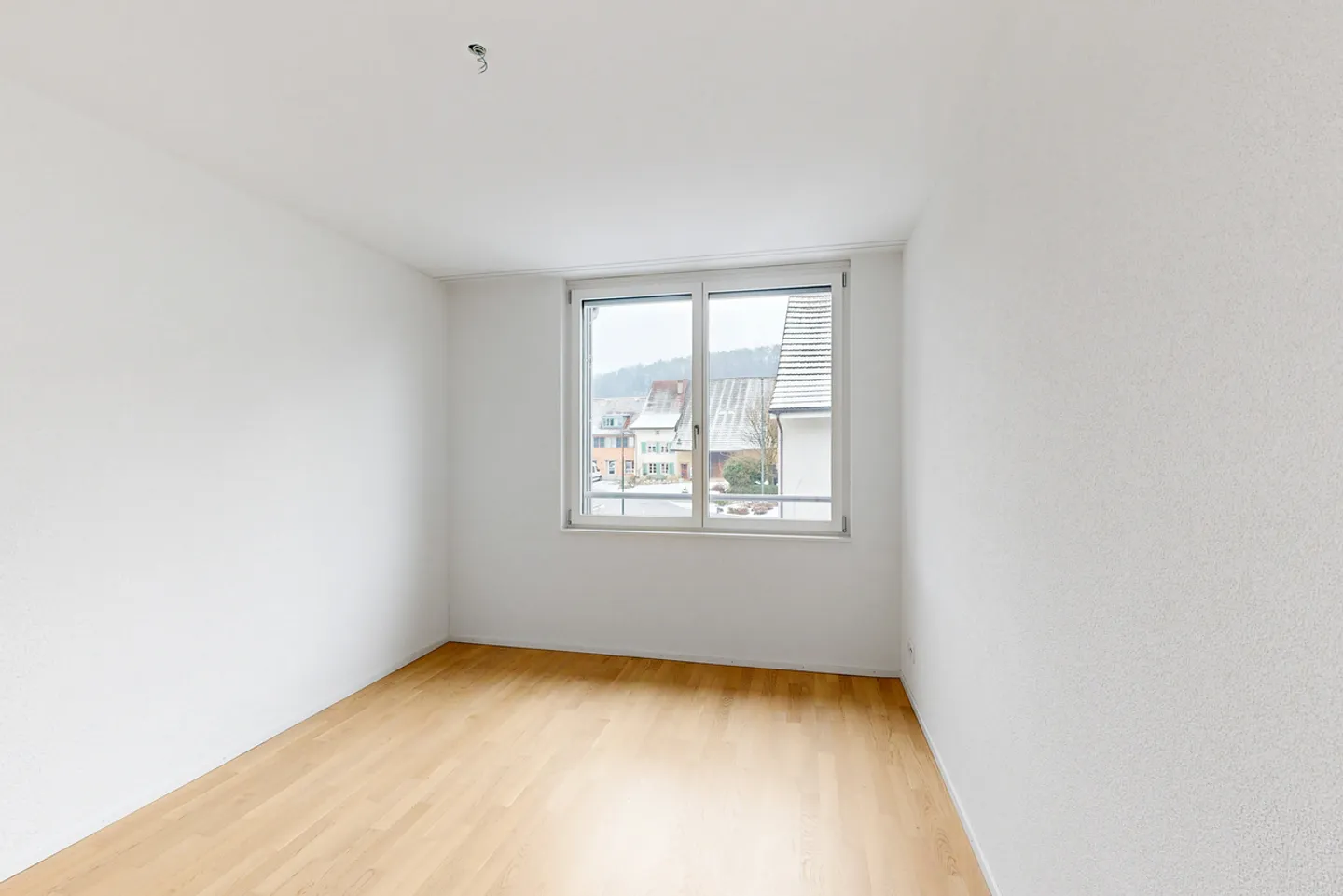 SPRING PROMOTION - 1 month rent-free + rent without deposit - Photo 7 of 9