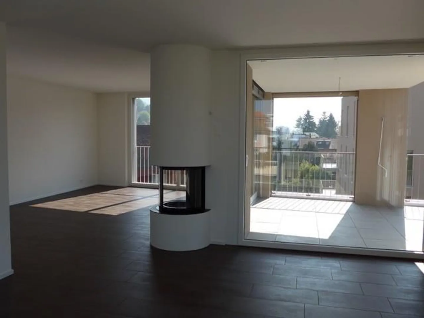 Belle moderne appartement de 4.5 pièces au cœur de la ville de Zug - Photo 4 sur 11