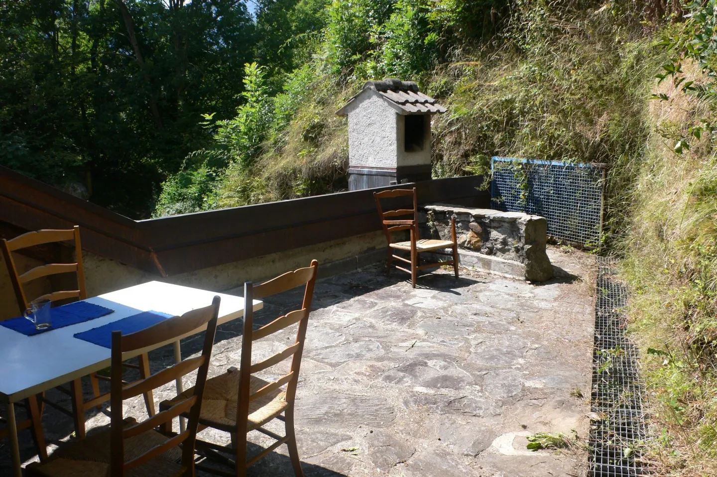 Maison romantique de 3 pièces à Rossura en tant que résidence de vacances - Photo 2 sur 16