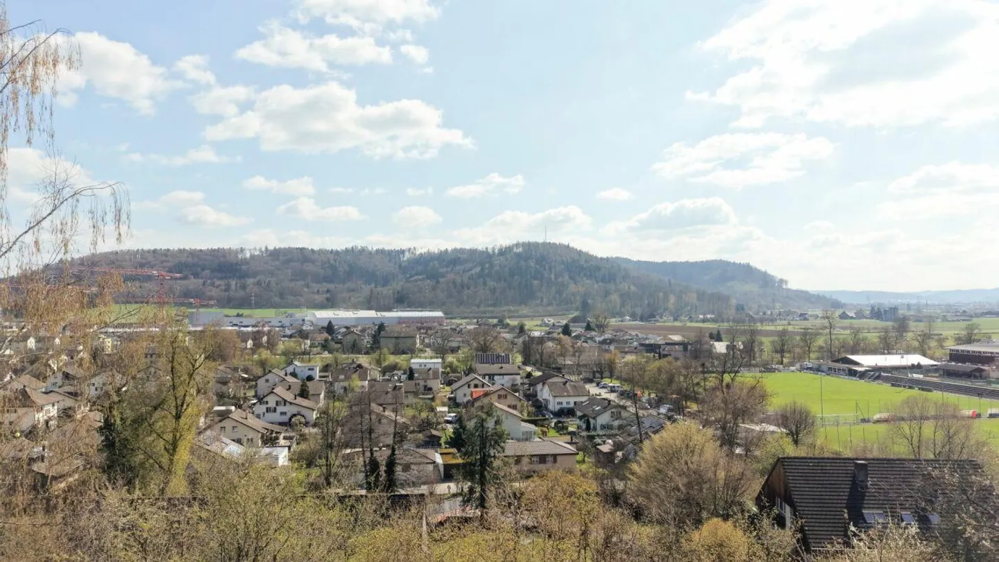 Exclusive building plot in sunny hillside location in Suhr AG - Photo 1 of 1