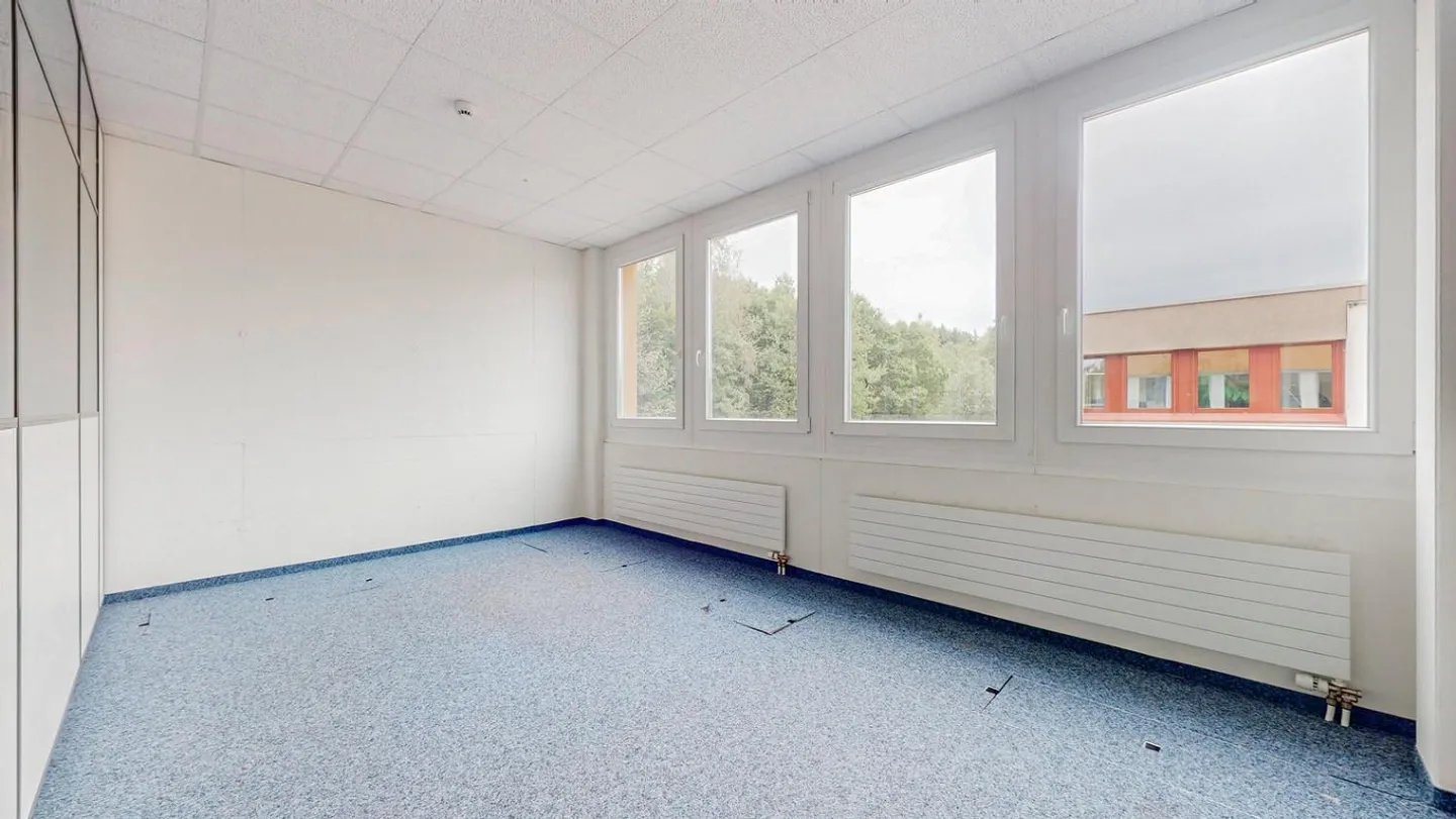 Offices with Potential - Photo 5 of 8